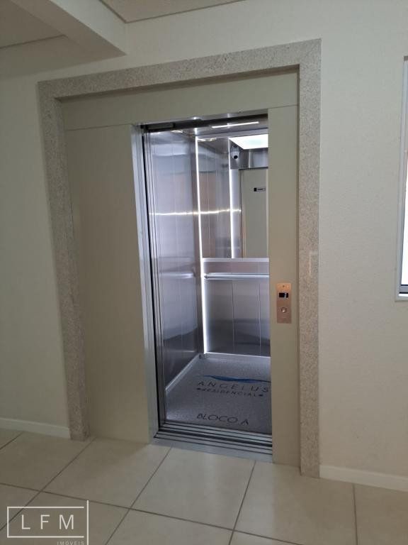 Apartamento para alugar com 3 quartos, 80m² - Foto 3