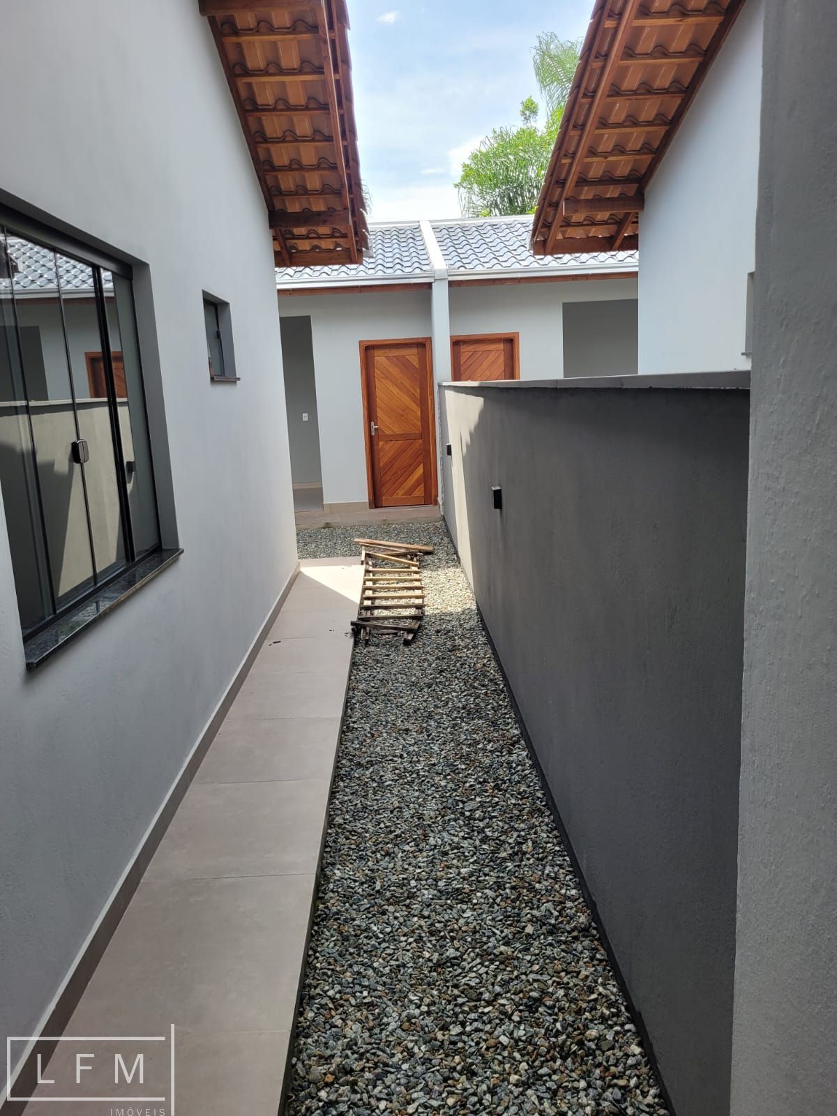 Casa à venda com 2 quartos, 85m² - Foto 17