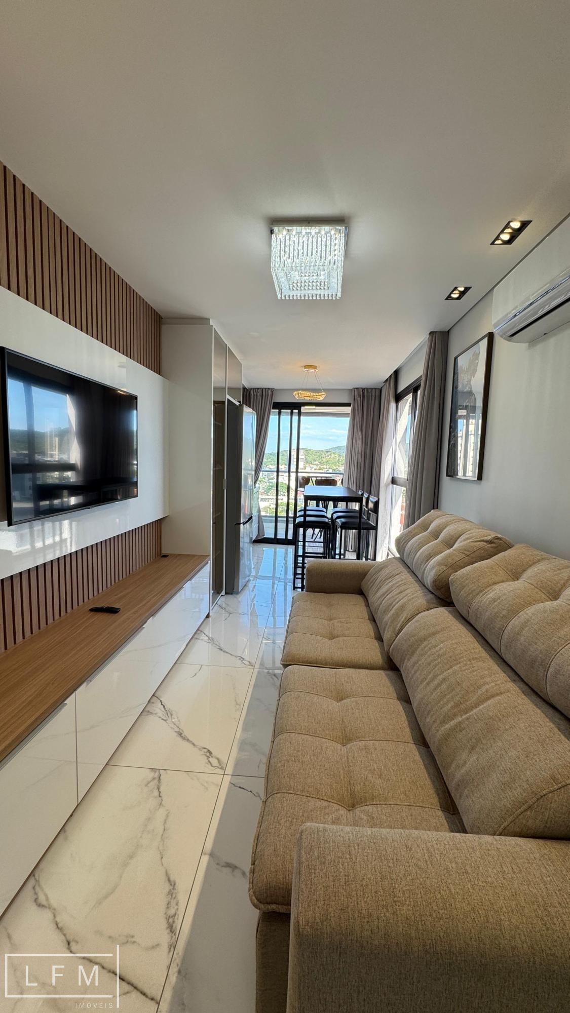 Apartamento novo no centro de balneário piçarras
