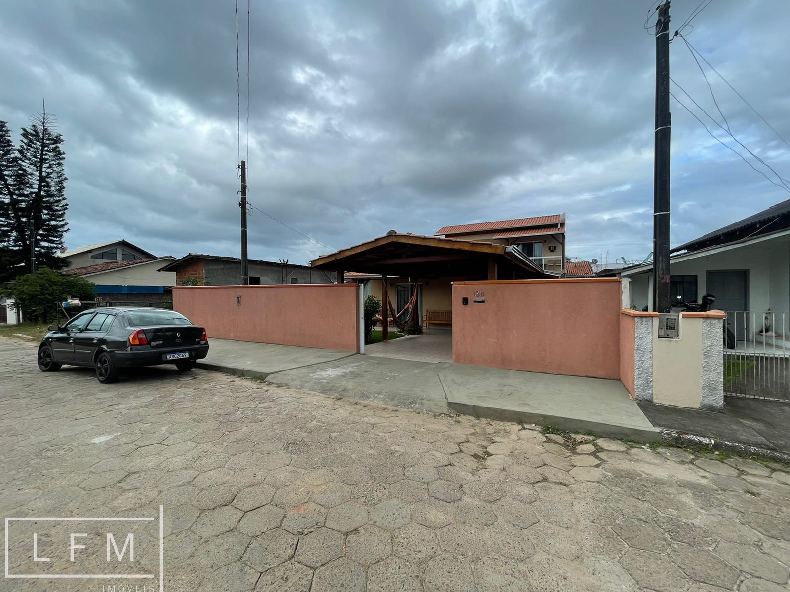 Casa  venda  no Santo Antnio - Balnerio Piarras, SC. Imveis