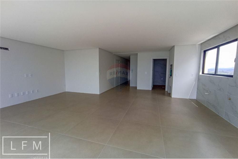 Apartamento à venda com 3 quartos, 135m² - Foto 13