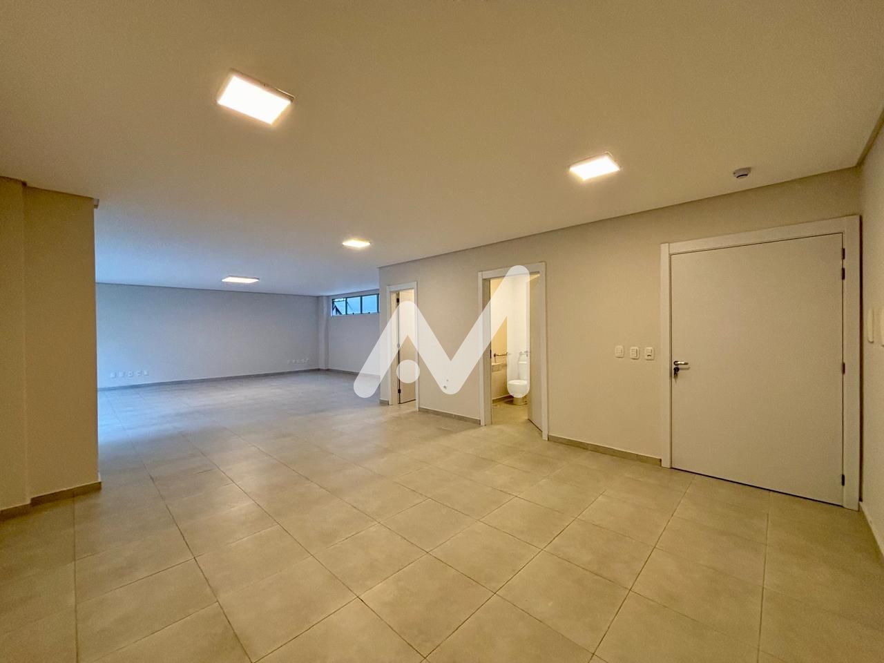 Sala Comercial com 84m² no bairro Centro em Lajeado para Alugar