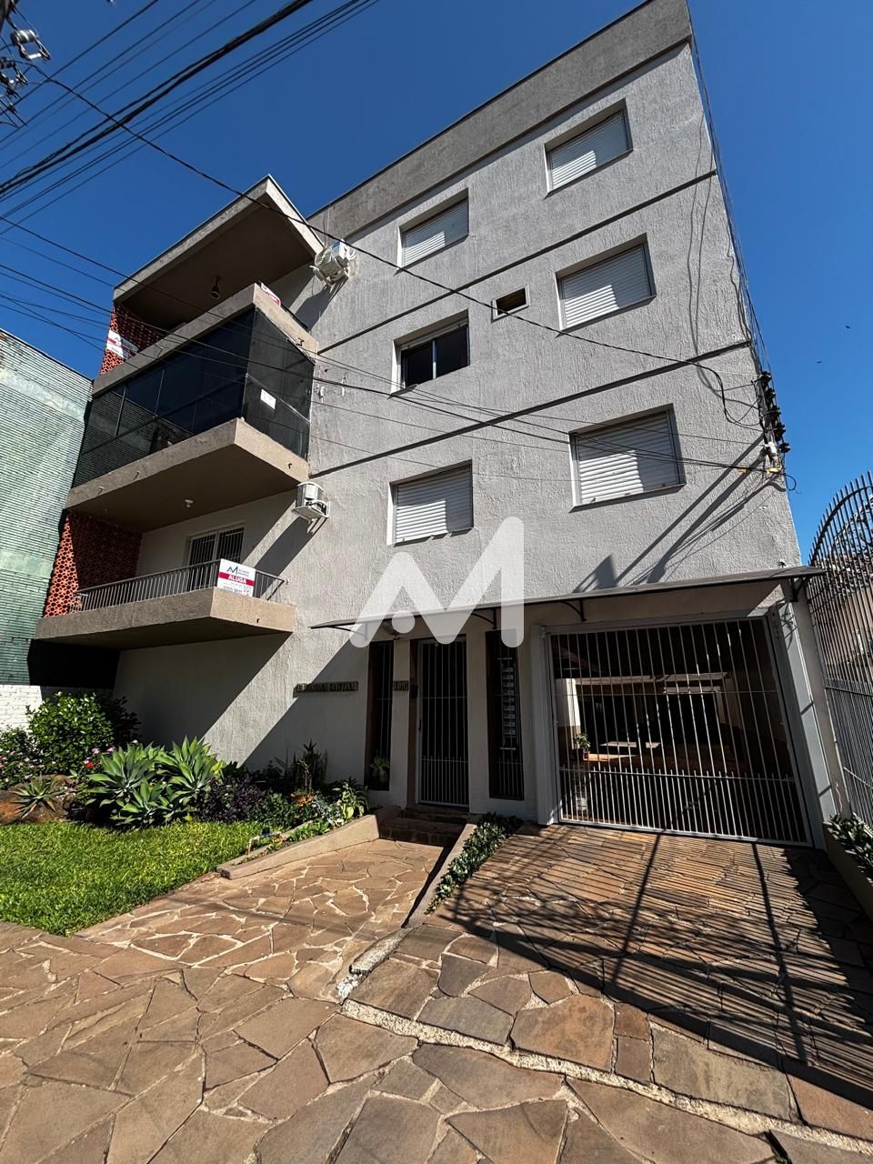 Apartamento com 100m² e 2 dormitórios no bairro Centro em Lajeado para Alugar