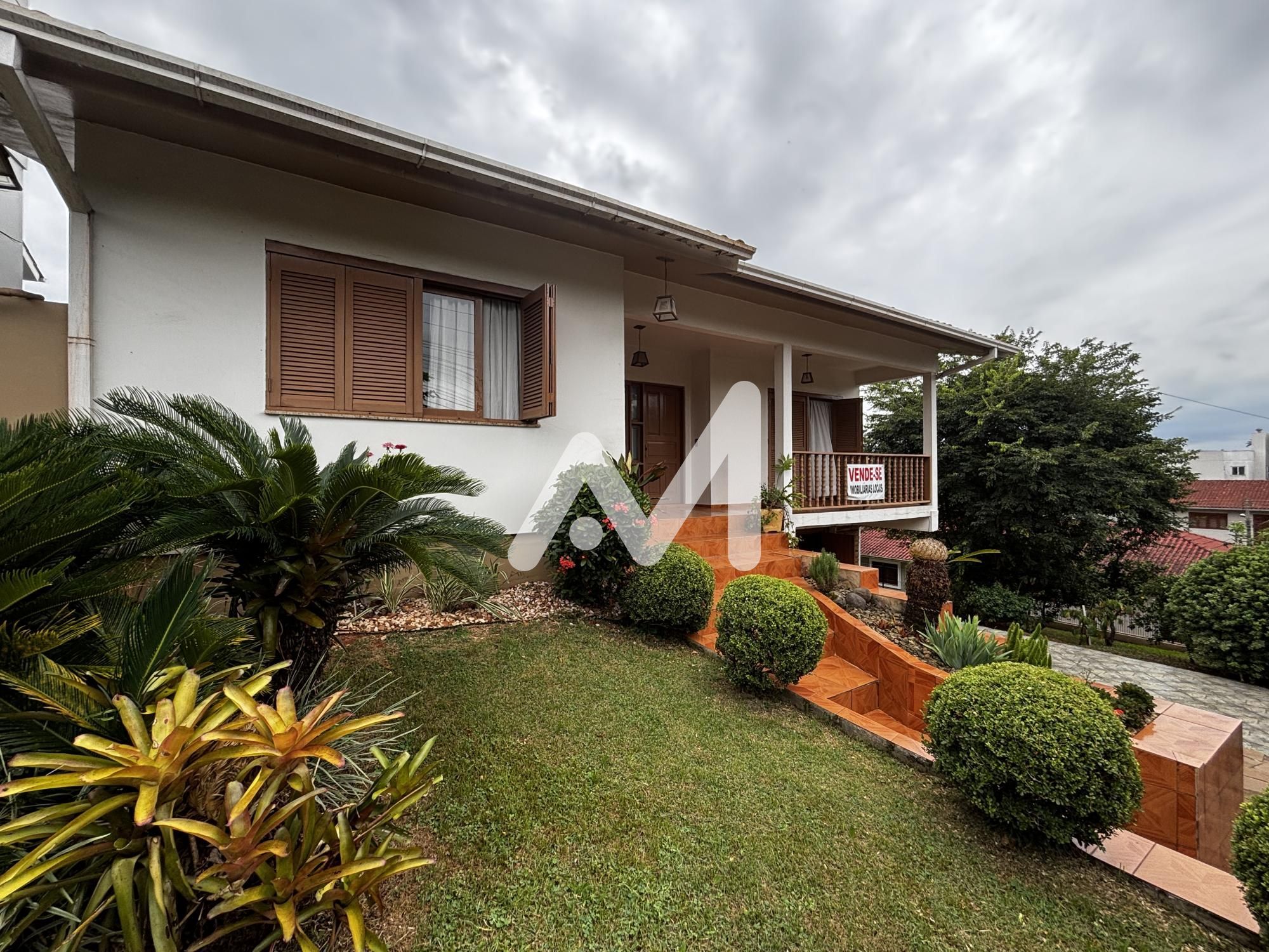 Casa com 348m² e 4 dormitórios no bairro Montanha em Lajeado para Comprar