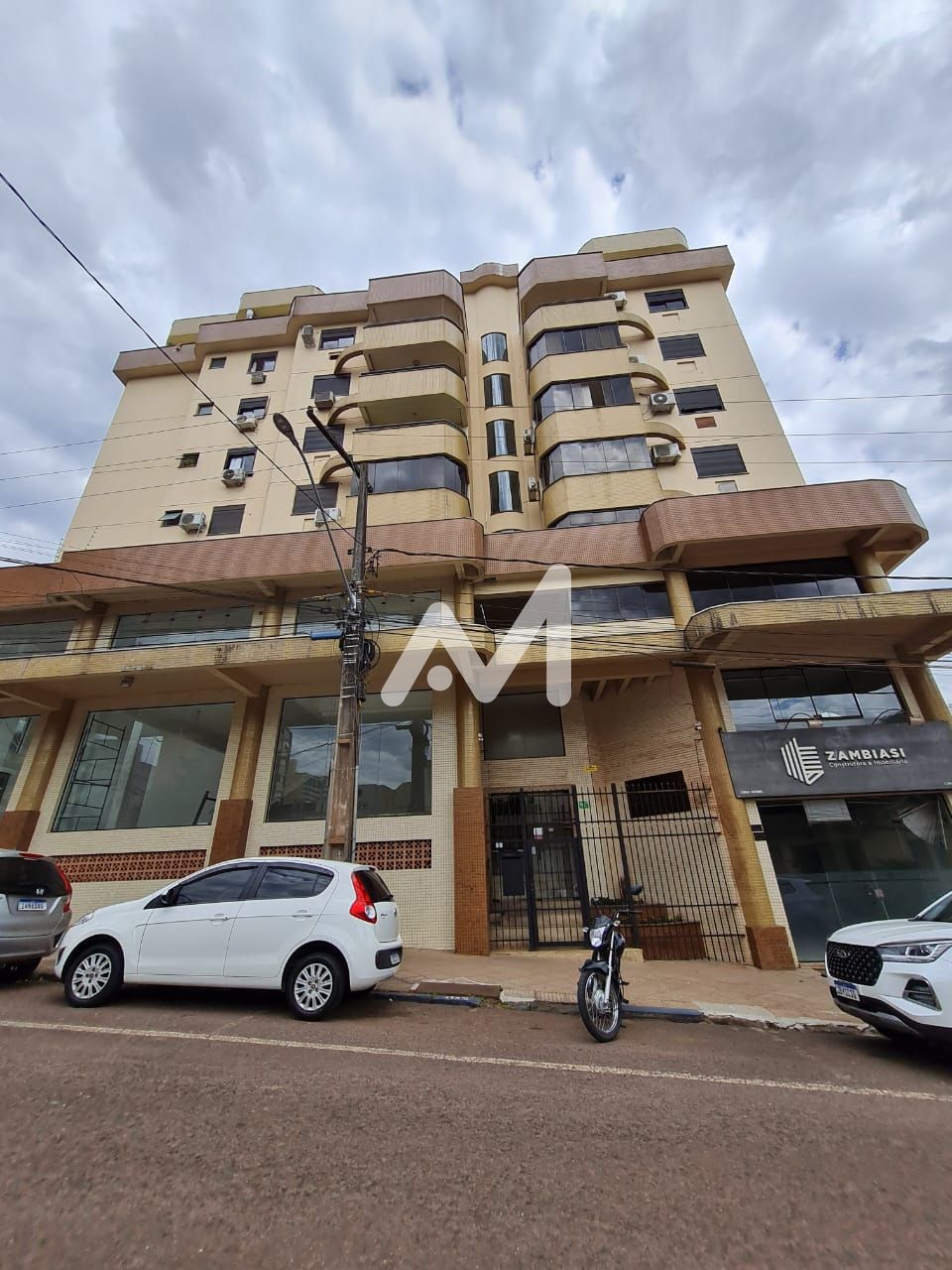 Apartamento com 55m² e 1 dormitório no bairro Centro em Lajeado para Alugar