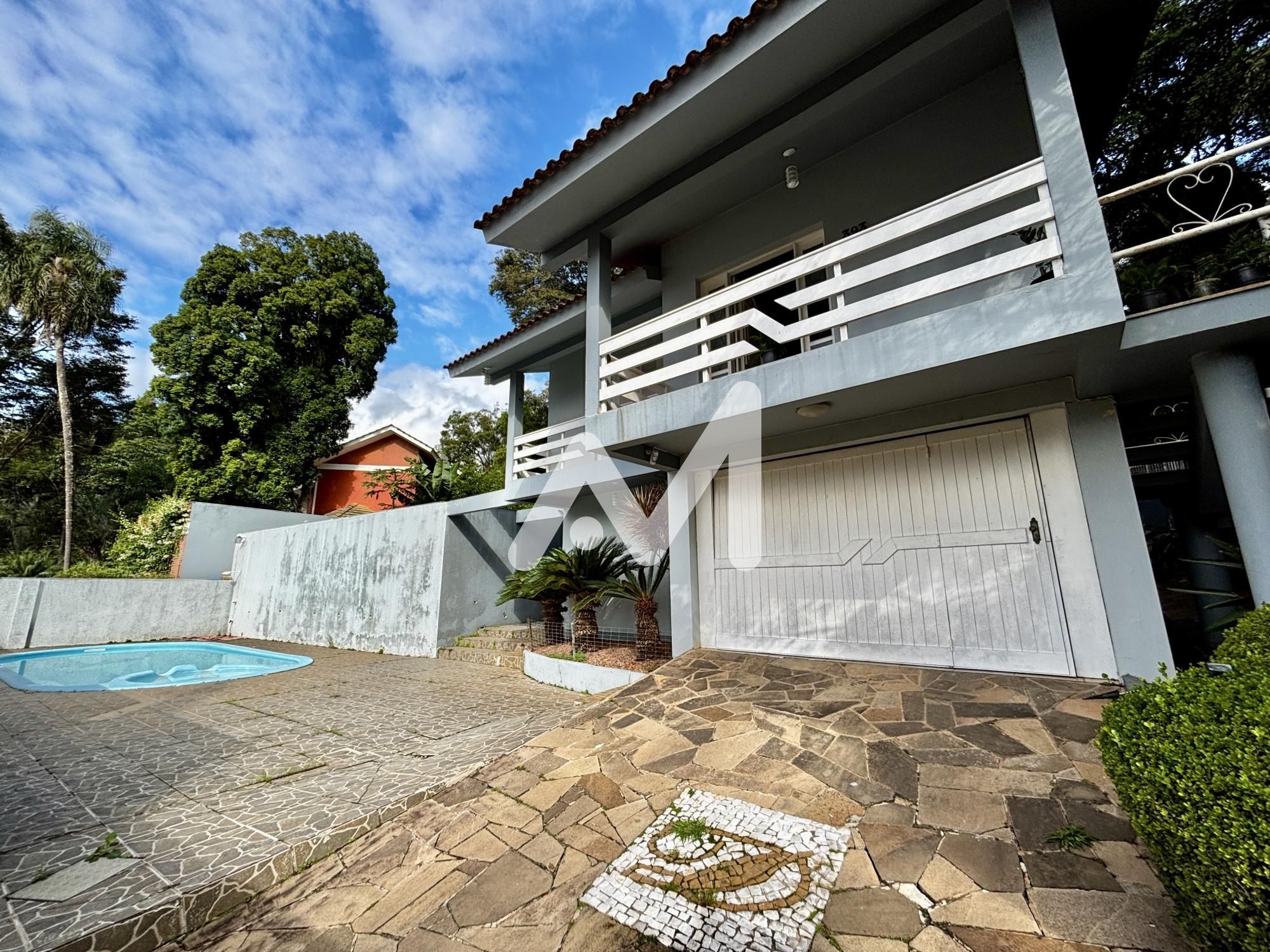 Casa com 254m² e 3 dormitórios no bairro Universitário em Lajeado para Comprar