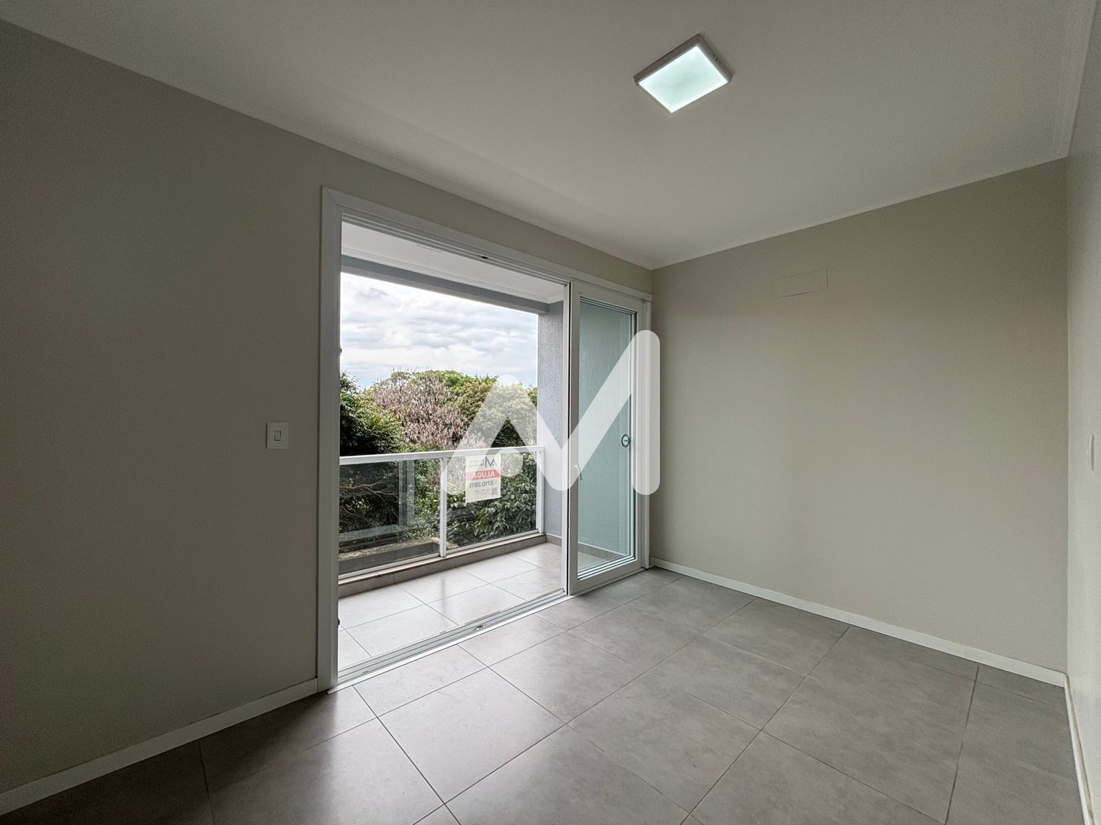 Apartamento com 43m² e 1 dormitório no bairro Centro em Lajeado para Alugar