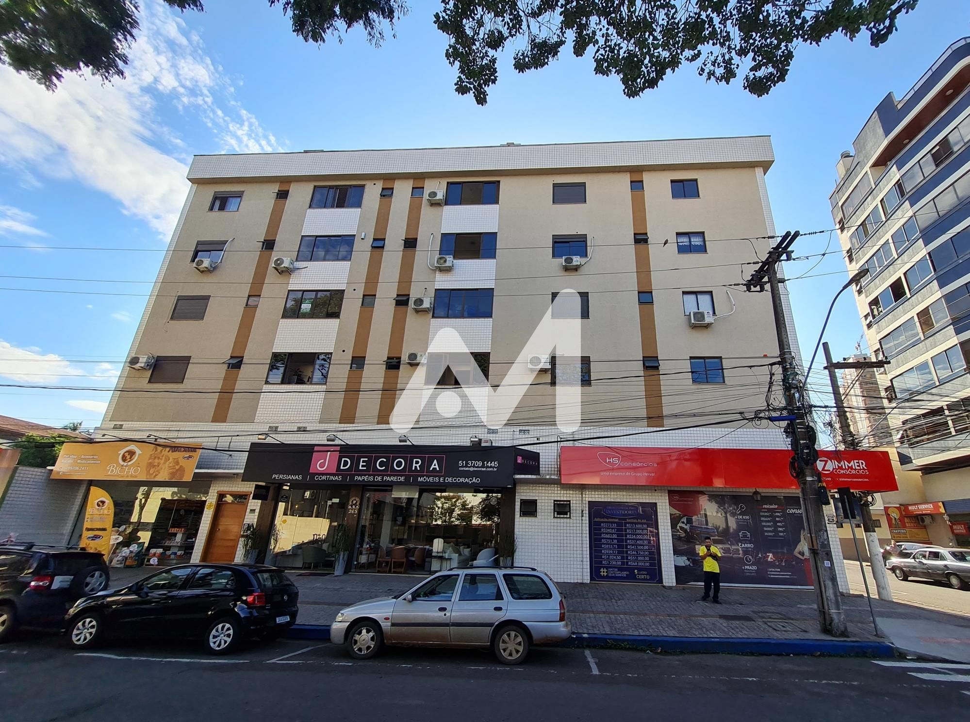 Apartamento com 60m² e 2 dormitórios no bairro Centro em Lajeado para Alugar