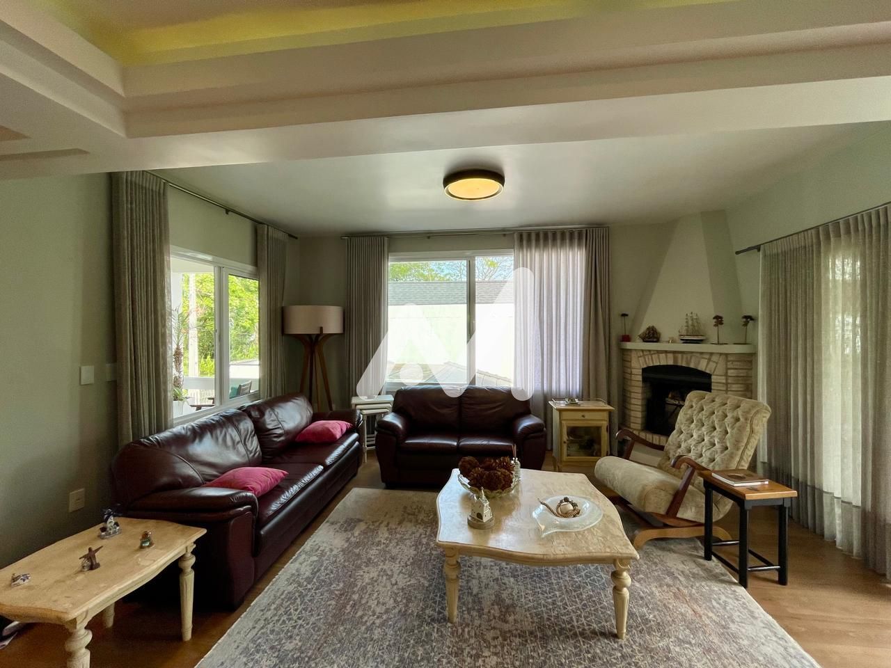 Casa com 294m² e 3 dormitórios no bairro Alto do Parque em Lajeado para Comprar