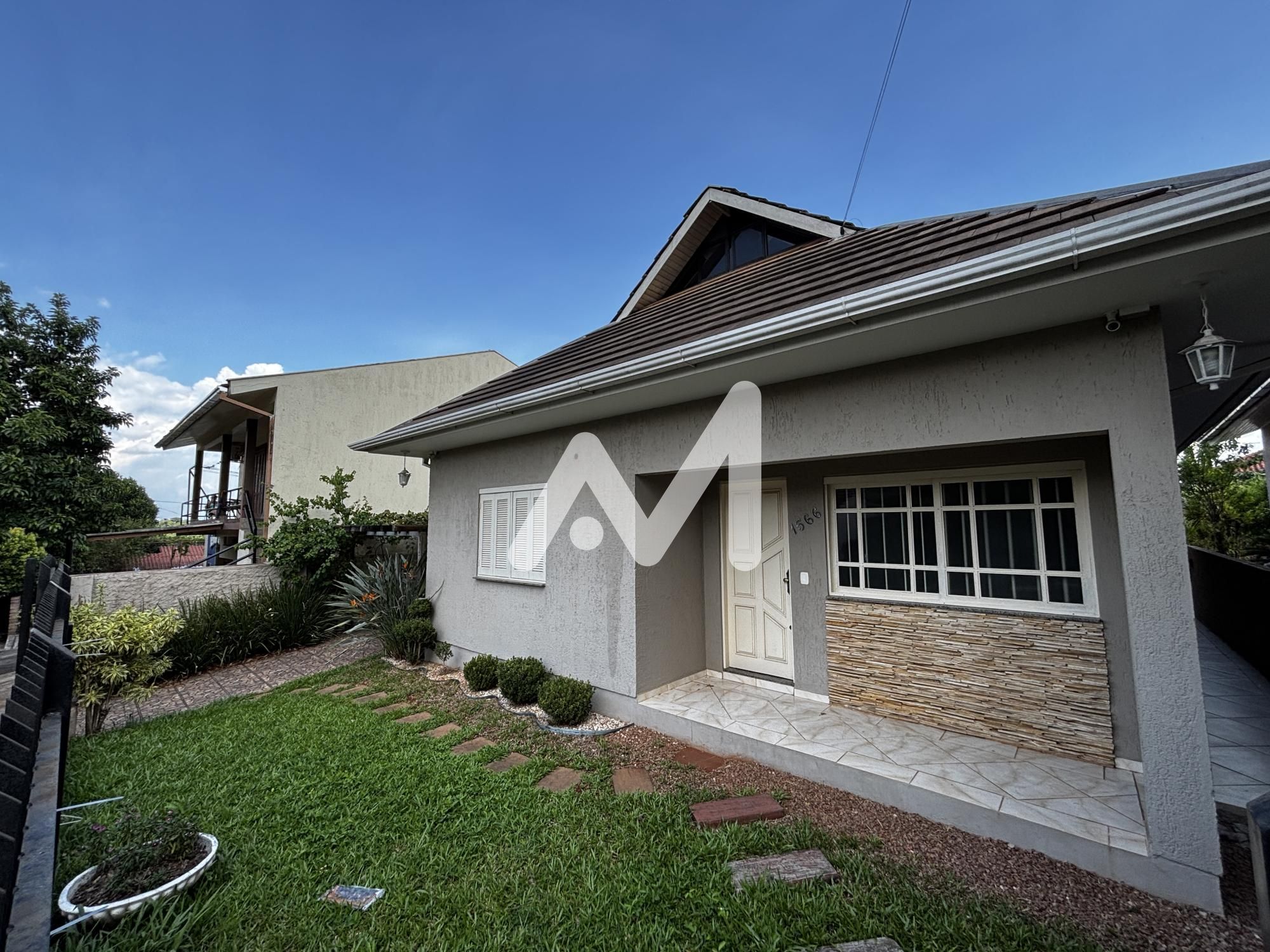 Casa com 133m² e 3 dormitórios no bairro Universitário em Lajeado para Comprar