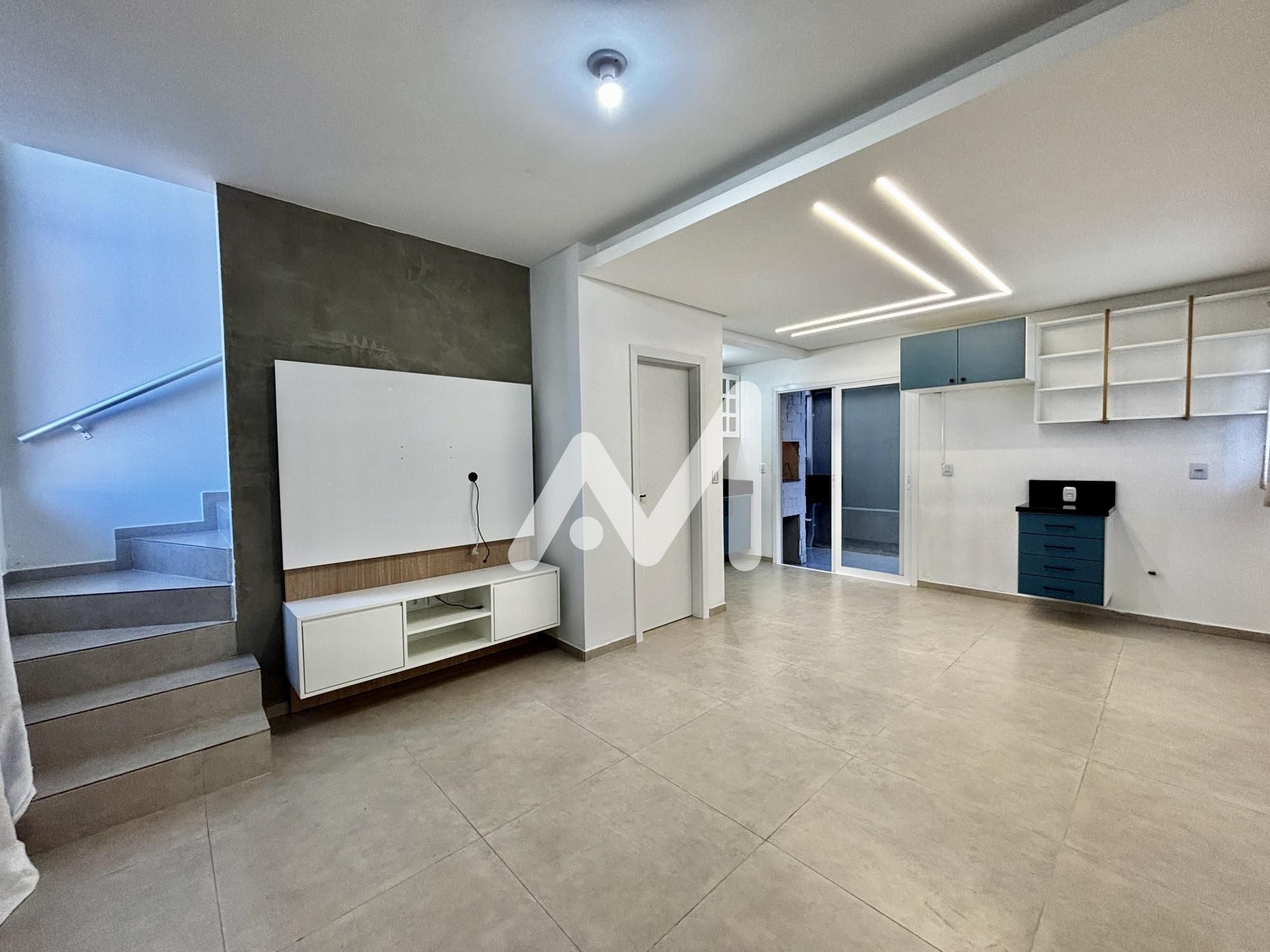 Sobrado com 85m² e 2 dormitórios no bairro Montanha em Lajeado para Comprar