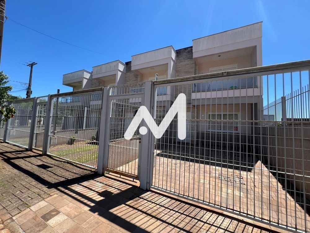 Sobrado com 130m² e 2 dormitórios no bairro Universitário em Lajeado para Comprar