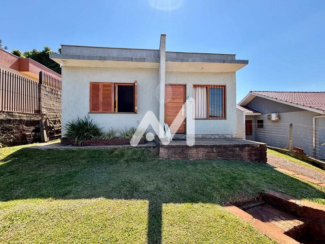 Casa com 43m² e 2 dormitórios no bairro Campestre em Lajeado para Comprar