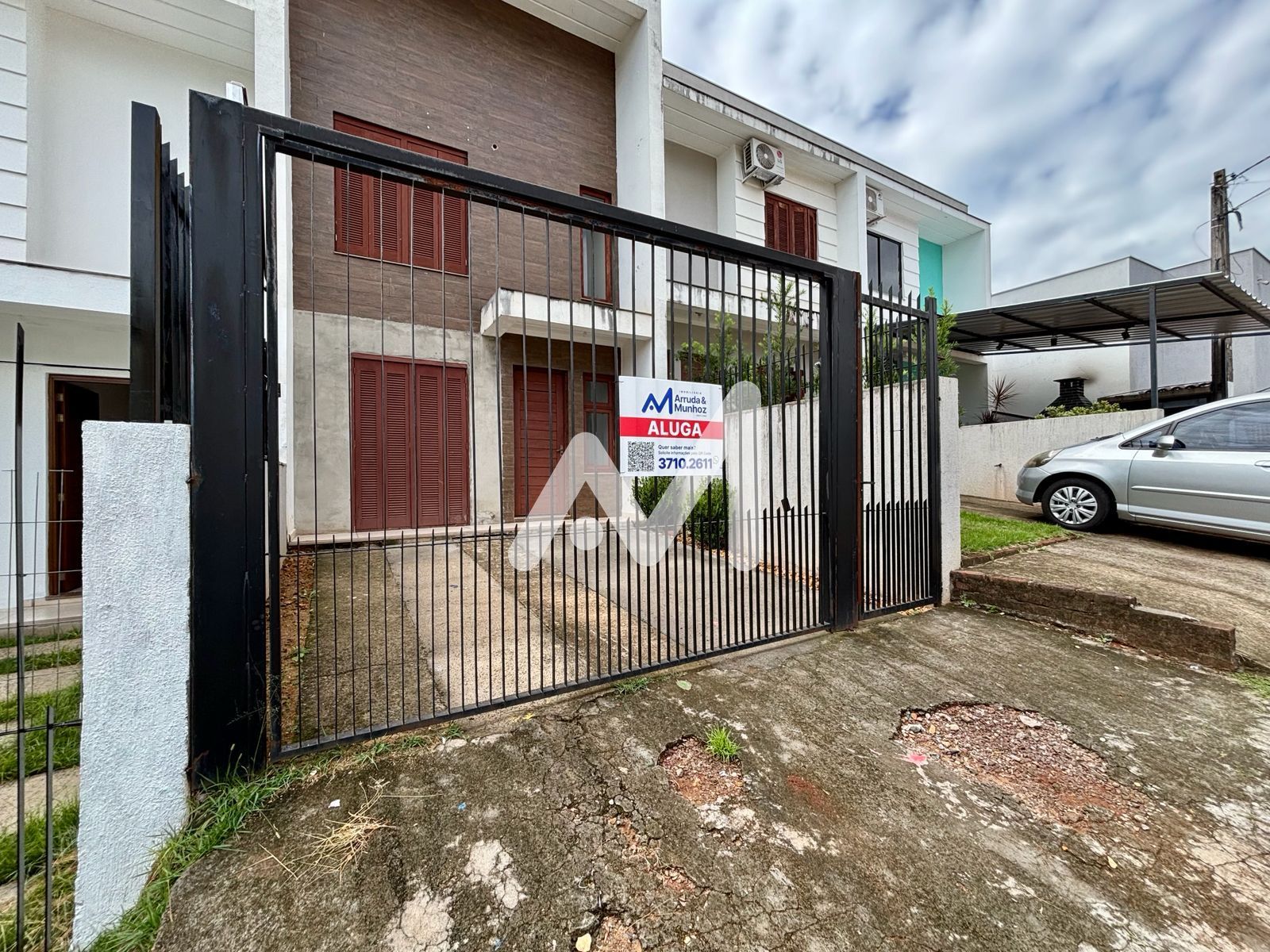 Sobrado com 70m² e 2 dormitórios no bairro Campestre em Lajeado para Alugar