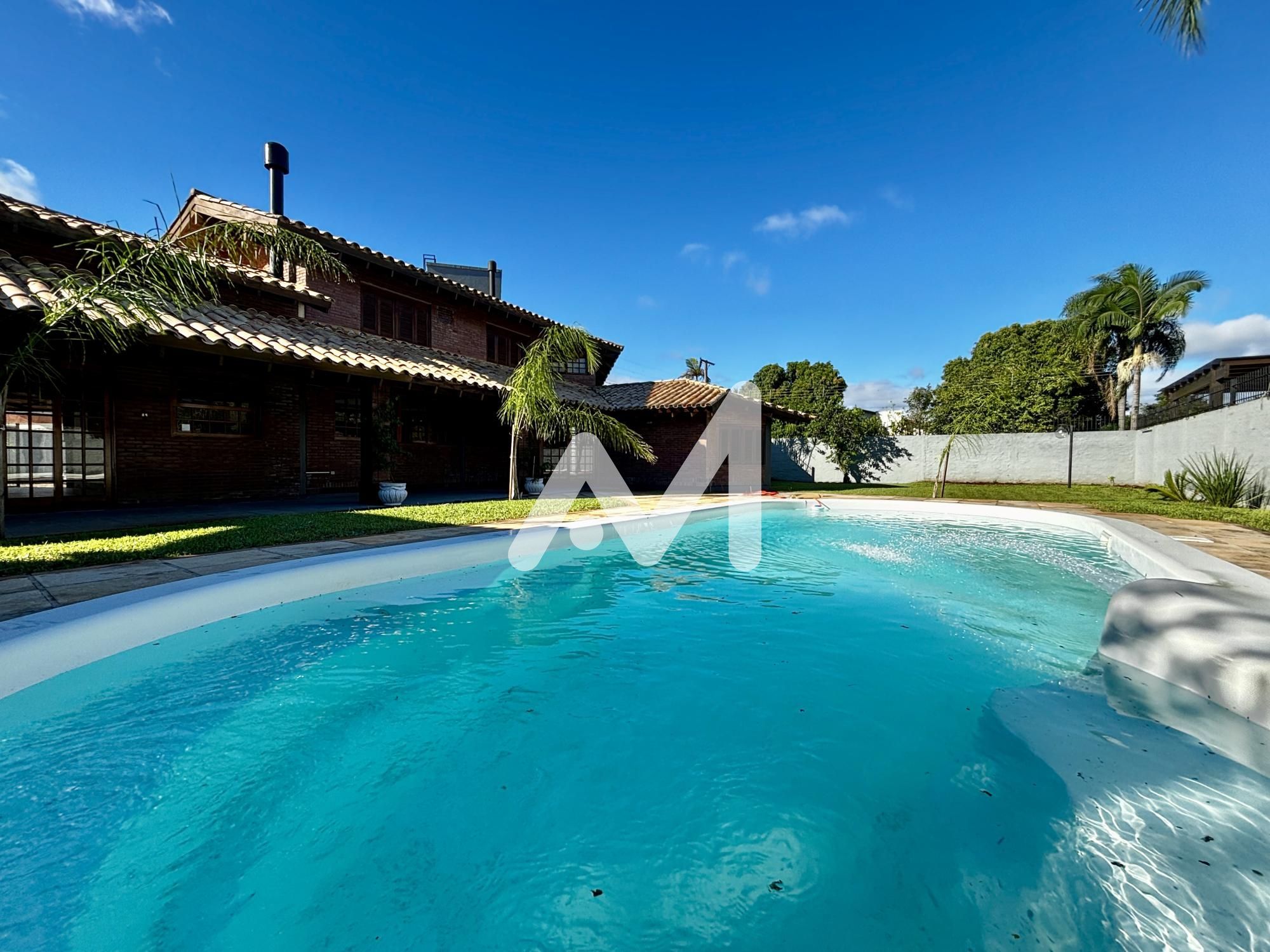 Casa com 400m² e 3 dormitórios no bairro Alto do Bronze em Estrela para Comprar ou Alugar