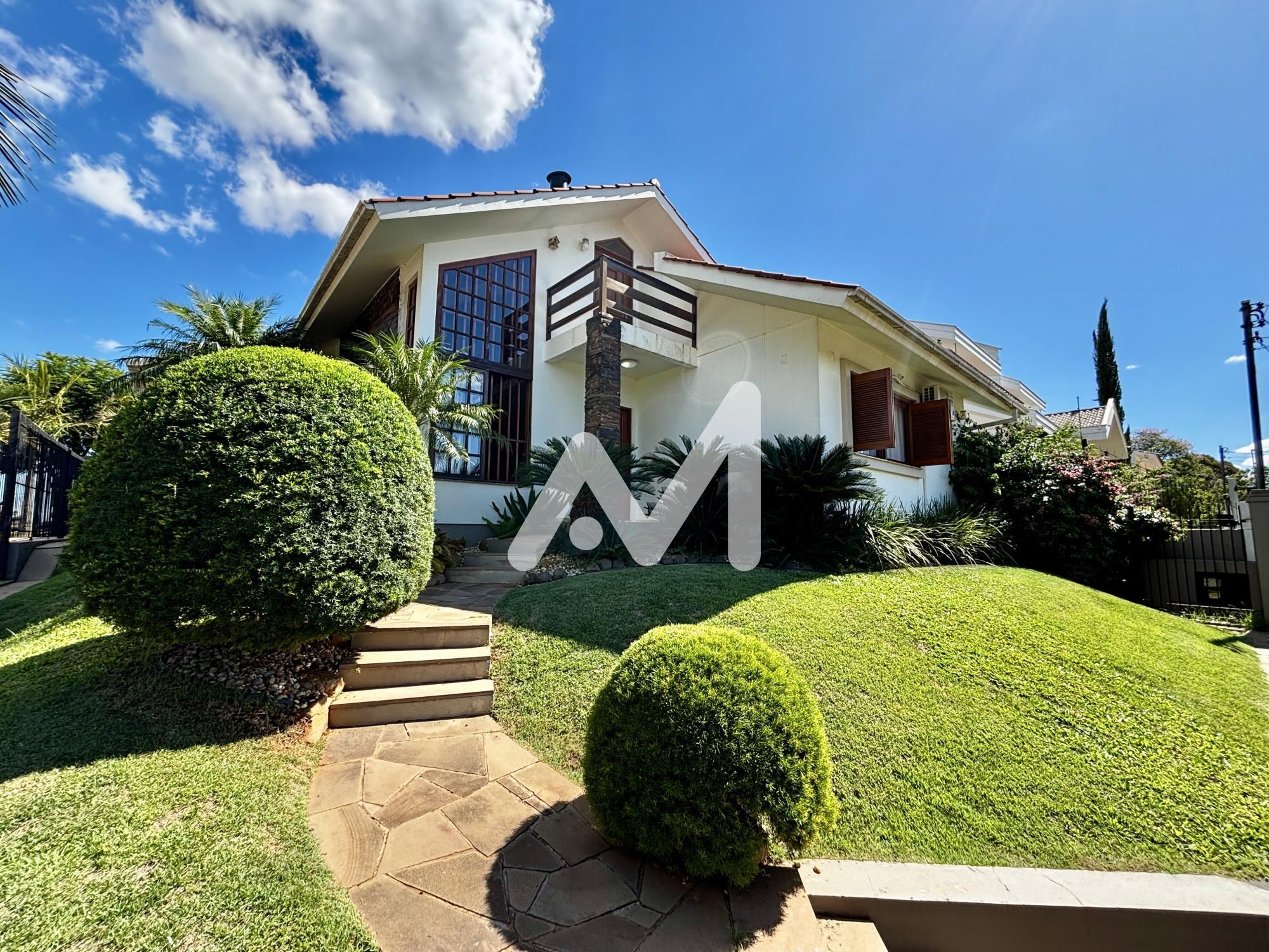 Casa com 194m² e 3 dormitórios no bairro Alto do Parque em Lajeado para Comprar