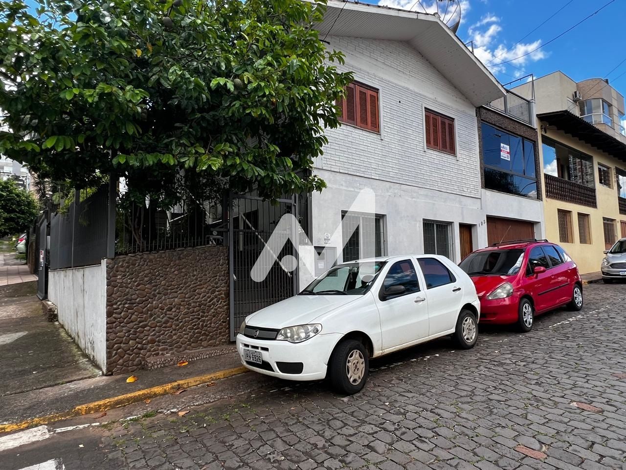 Casa com 120m² e 3 dormitórios no bairro Centro em Lajeado para Alugar