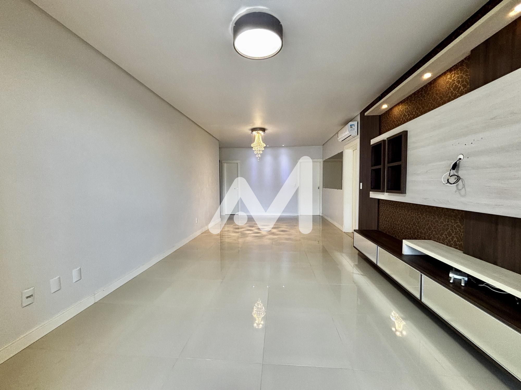 Apartamento com 114m² e 3 dormitórios no bairro Centro em Lajeado para Comprar