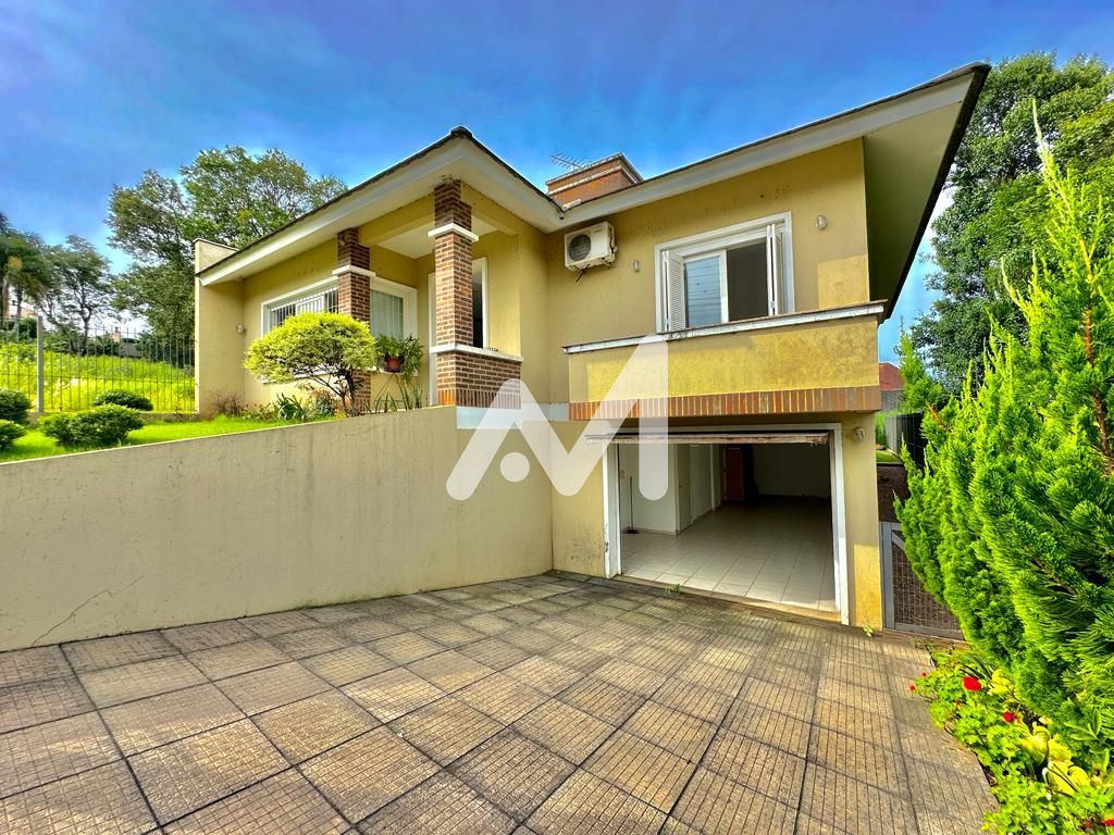 Casa com 171m² e 3 dormitórios no bairro Carneiros em Lajeado para Comprar