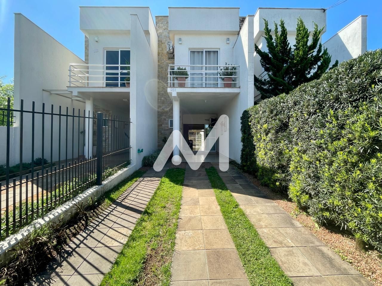 Sobrado com 92m² e 2 dormitórios no bairro Campestre em Lajeado para Alugar