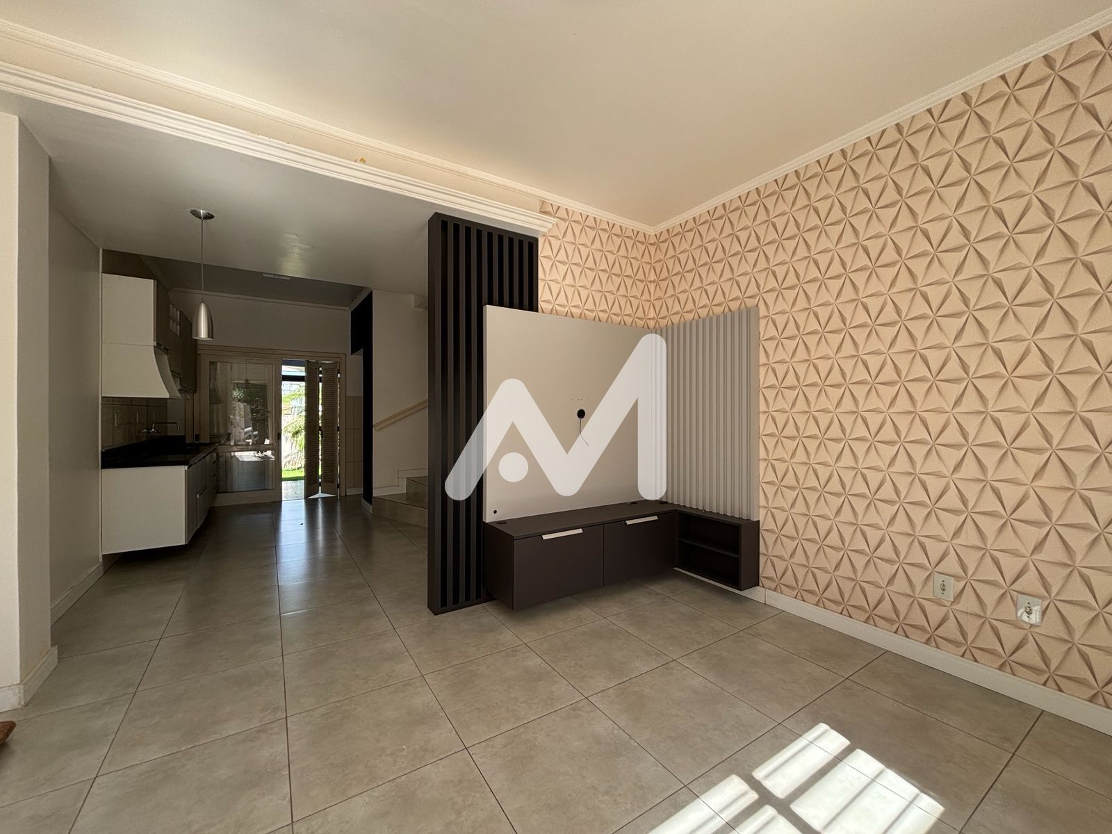 Sobrado com 71m² e 2 dormitórios no bairro Universitário em Lajeado para Comprar