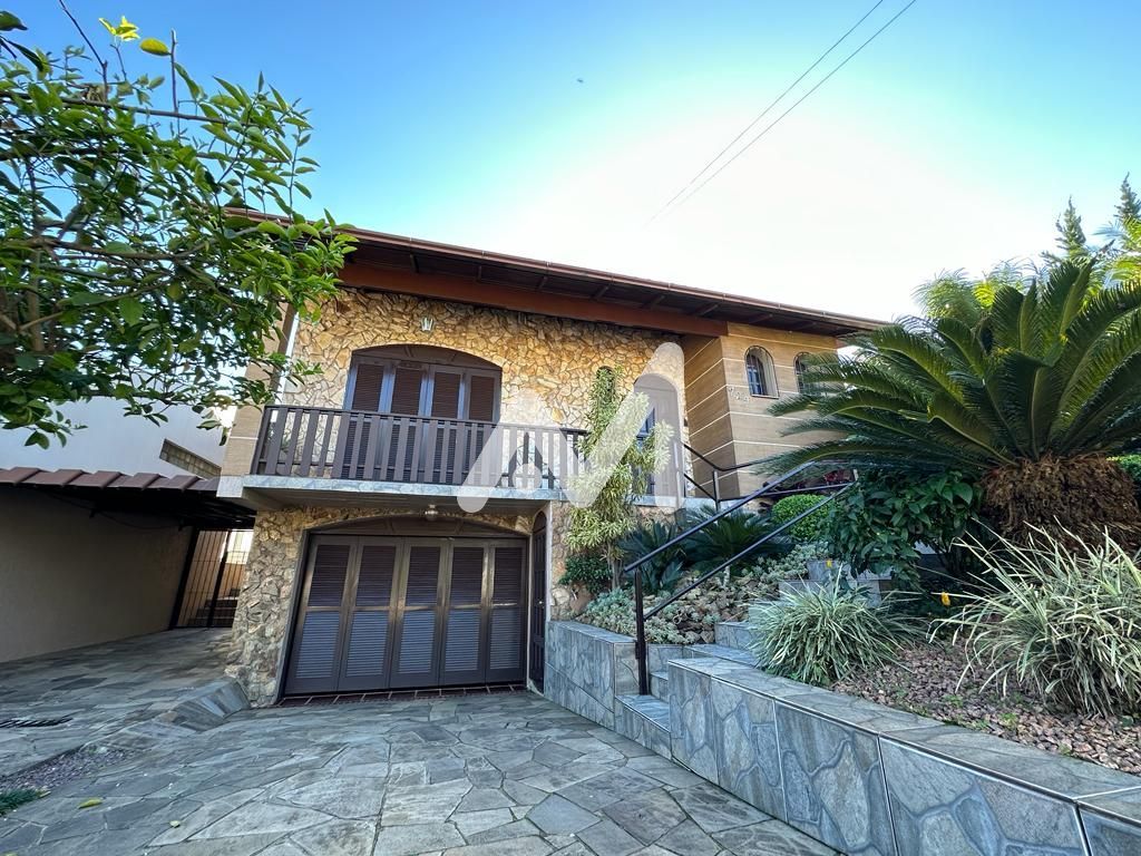 Casa com 168m² e 3 dormitórios no bairro Moinhos em Lajeado para Comprar