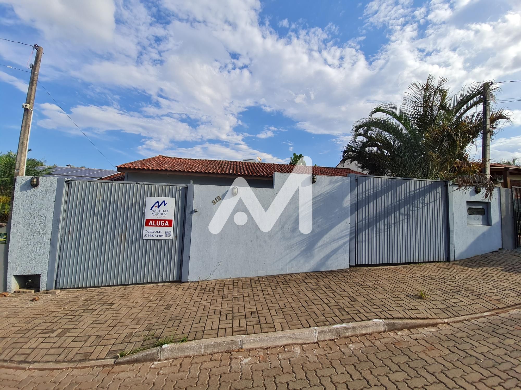 Casa com 295m² e 5 dormitórios no bairro Universitário em Lajeado para Comprar