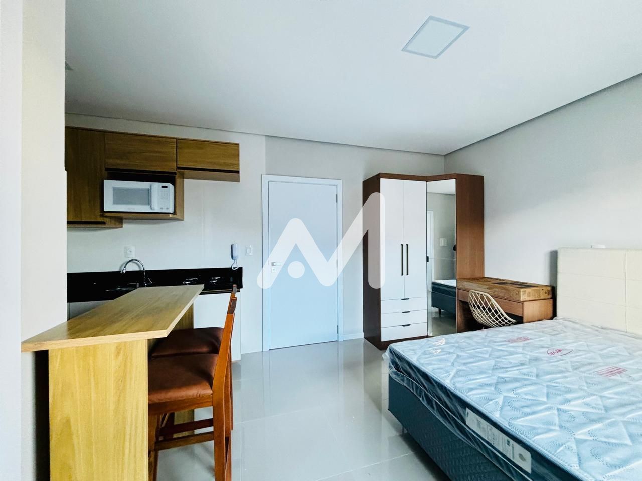 Kitnet com 23m² no bairro Universitário em Lajeado para Alugar