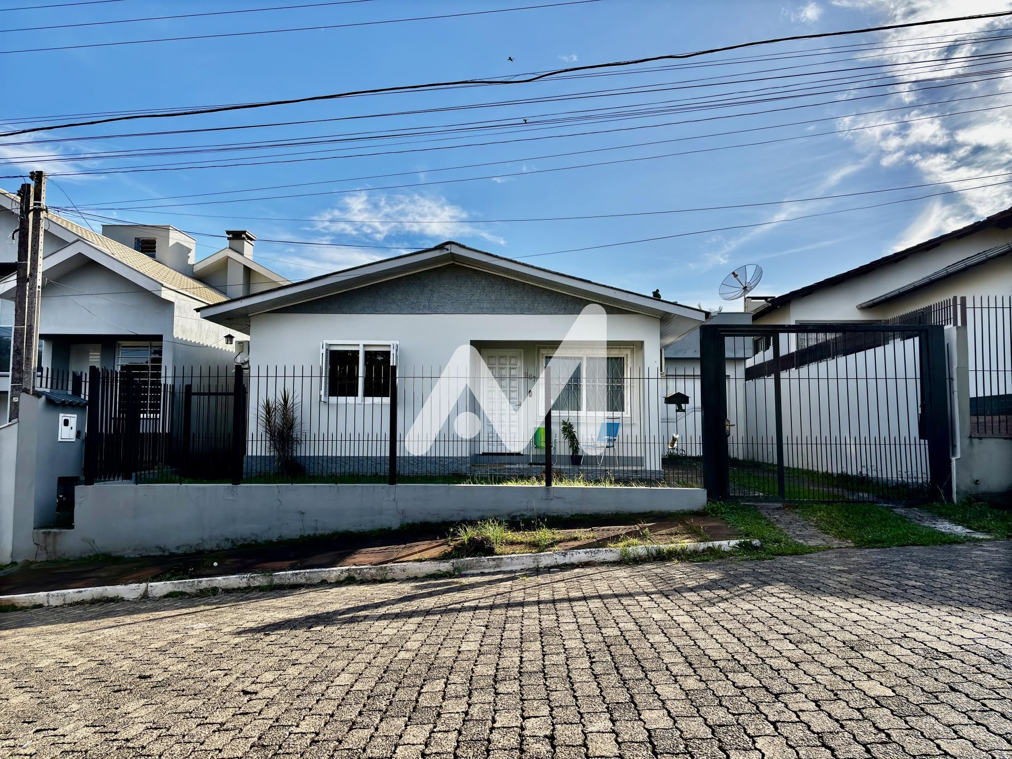 Casa com 157m² e 3 dormitórios no bairro Universitário em Lajeado para Comprar