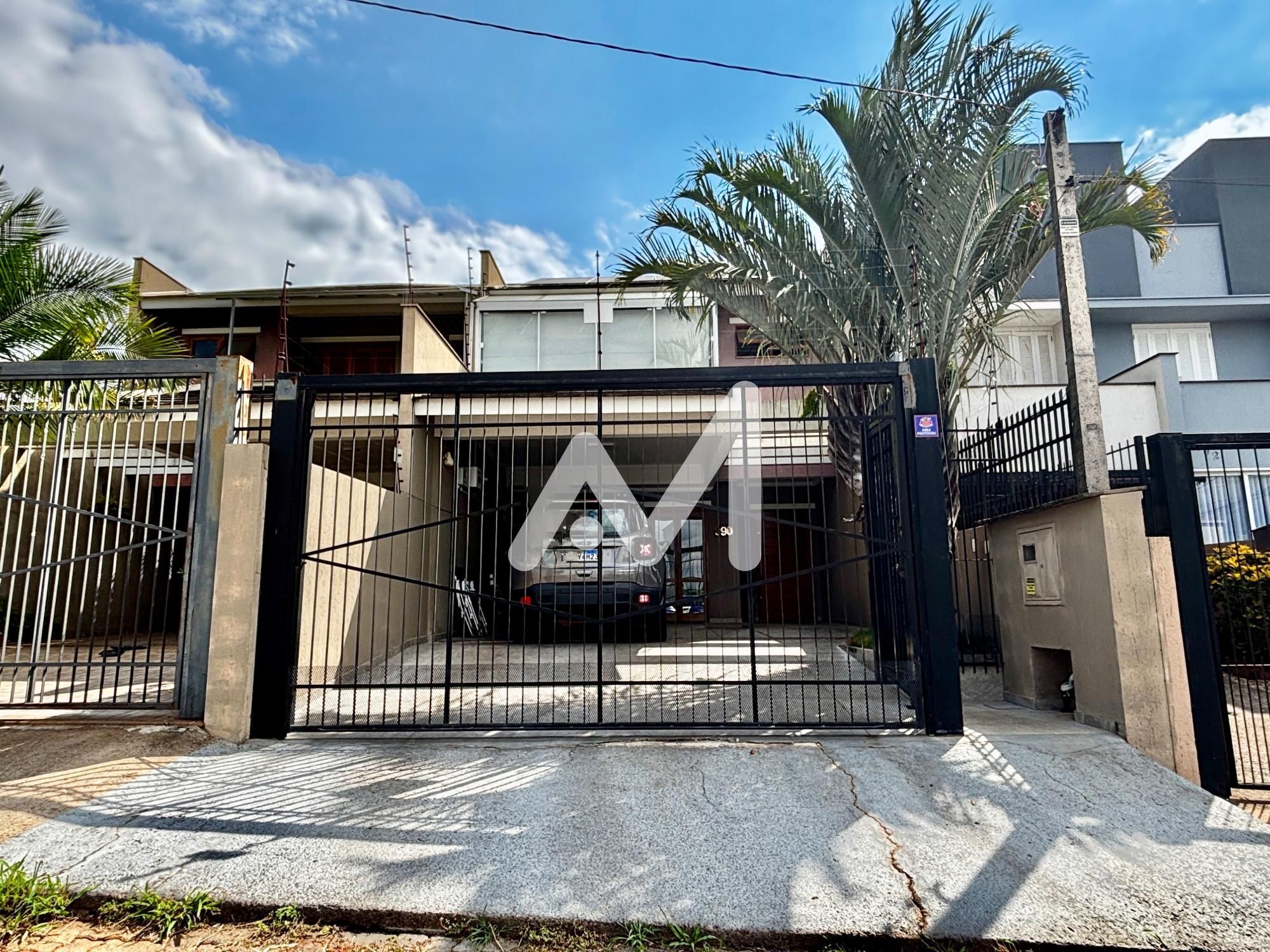 Sobrado com 156m² e 3 dormitórios no bairro Universitário em Lajeado para Comprar