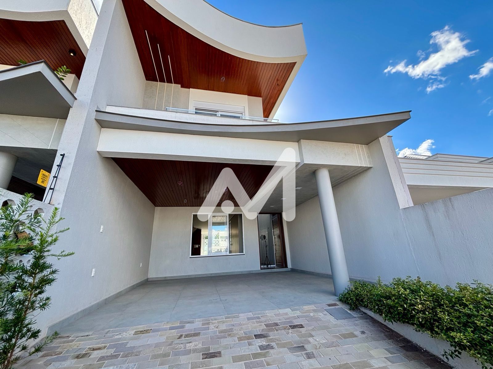 Sobrado com 192m² e 3 dormitórios no bairro Universitário em Lajeado para Comprar