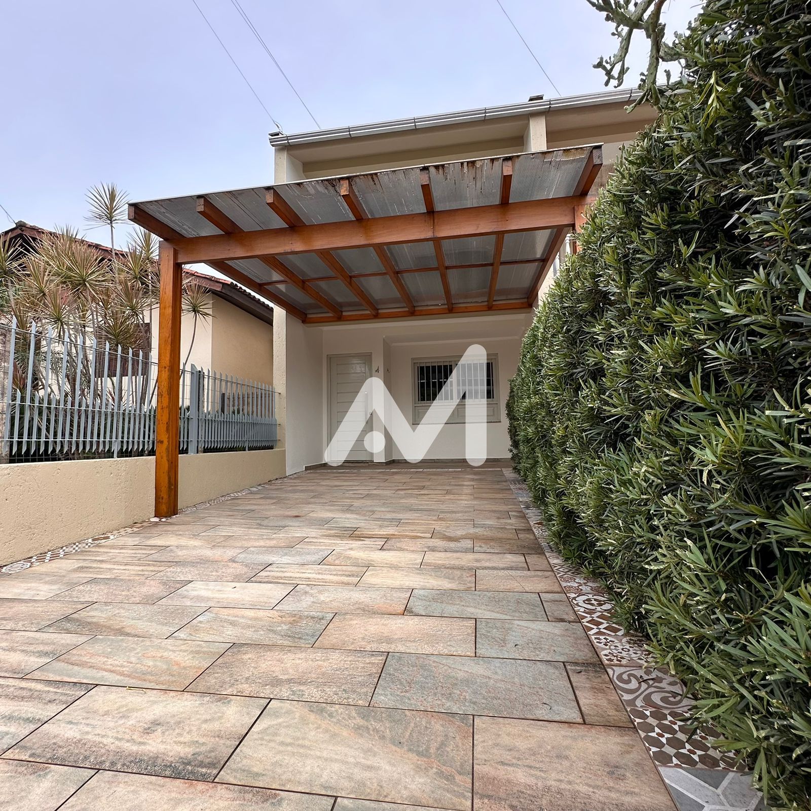 Sobrado com 77m² e 2 dormitórios no bairro Moinhos D'água em Lajeado para Comprar