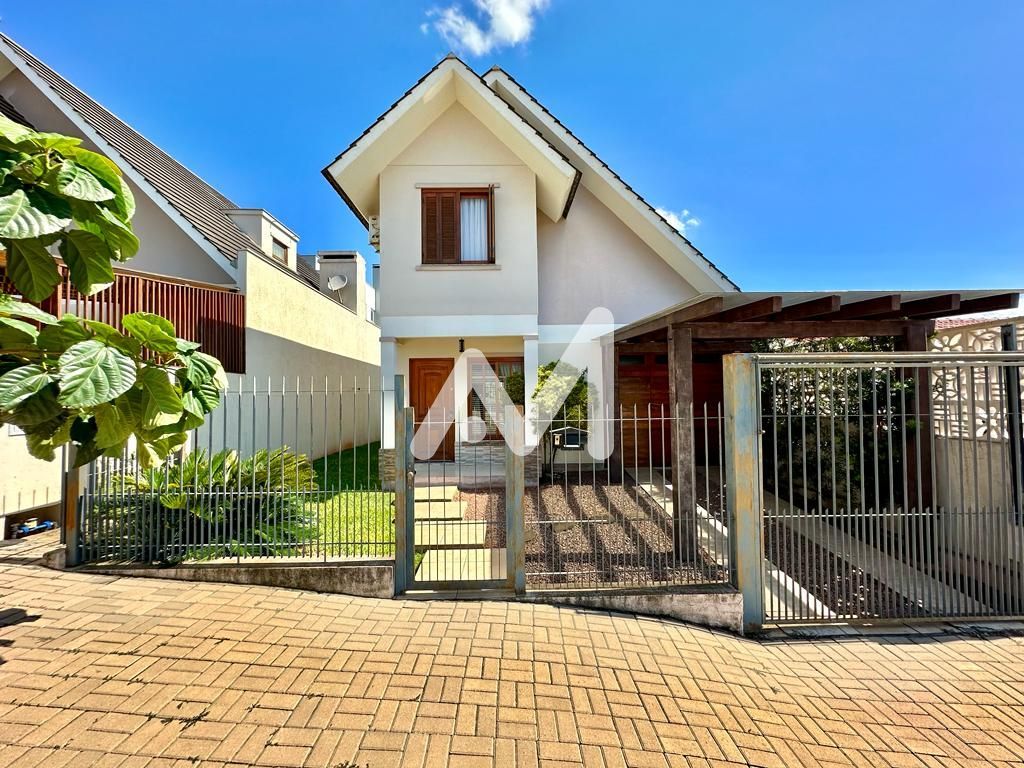 Sobrado com 105m² e 2 dormitórios no bairro Montanha em Lajeado para Comprar