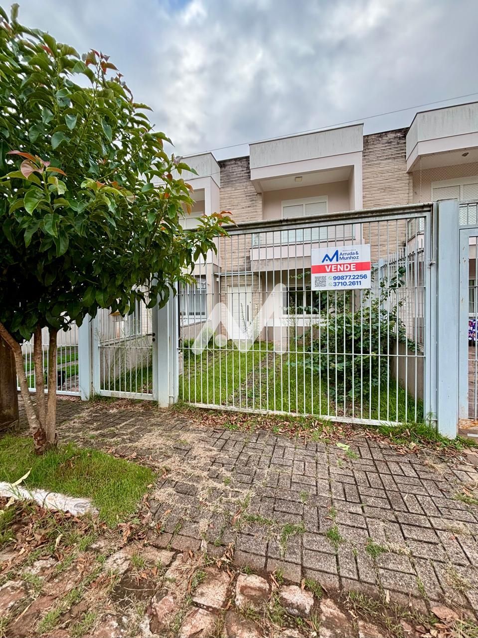 Sobrado com 130m² e 2 dormitórios no bairro Universitário em Lajeado para Comprar