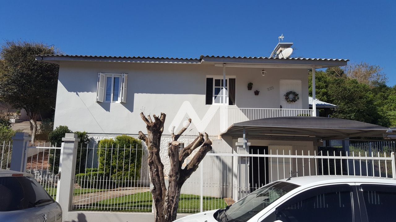 Casa com 146m² e 3 dormitórios no bairro Campestre em Lajeado para Comprar