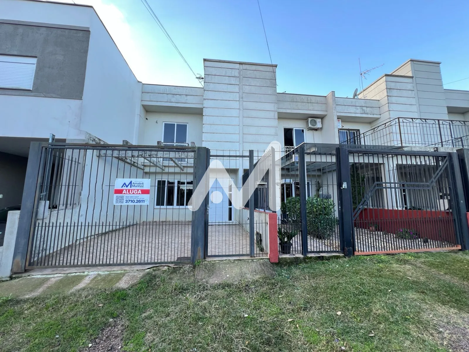 Sobrado com 76m² e 2 dormitórios no bairro Centenário em Lajeado para Alugar