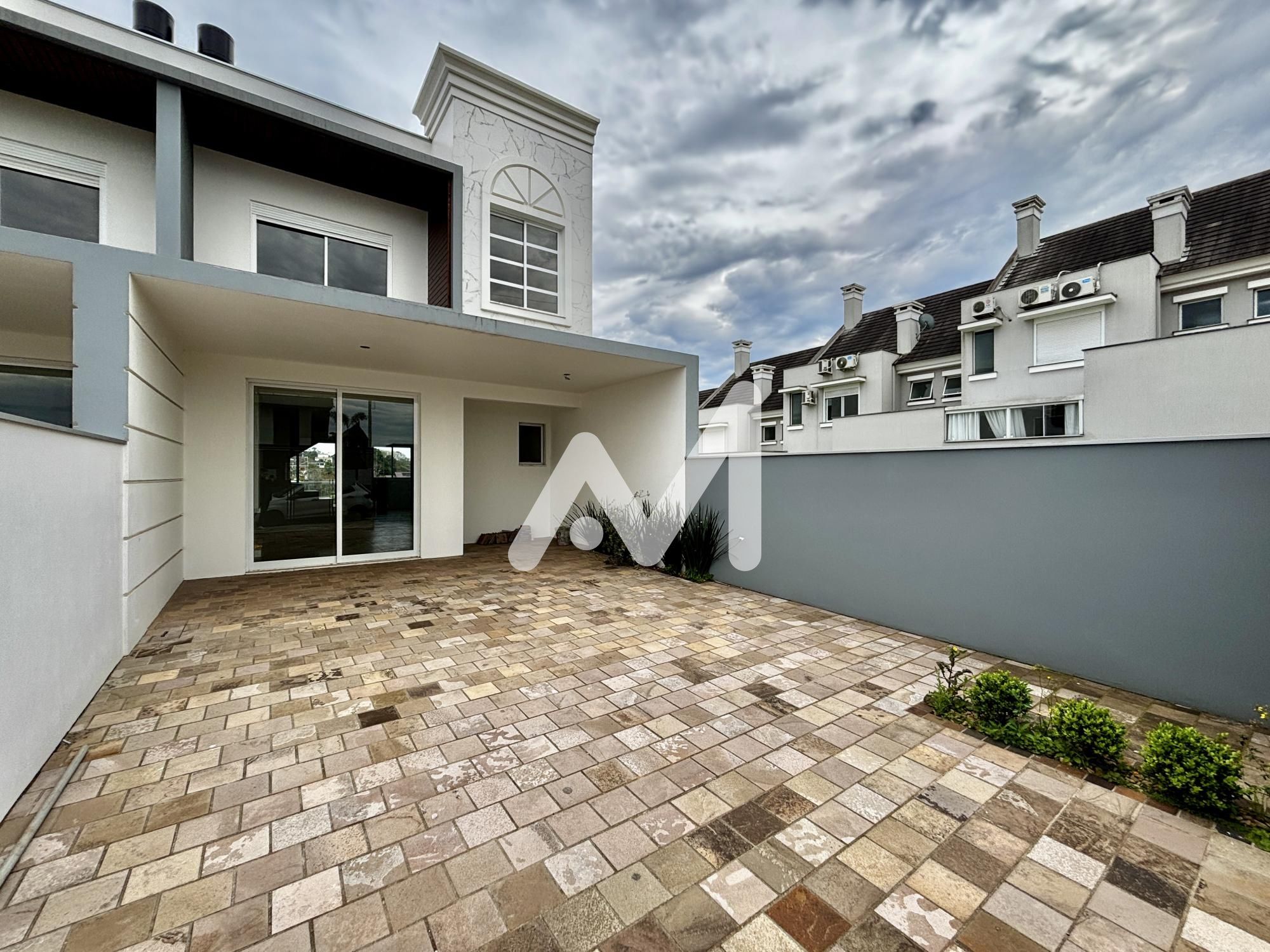 Sobrado com 183m² e 3 dormitórios no bairro Universitário em Lajeado para Comprar