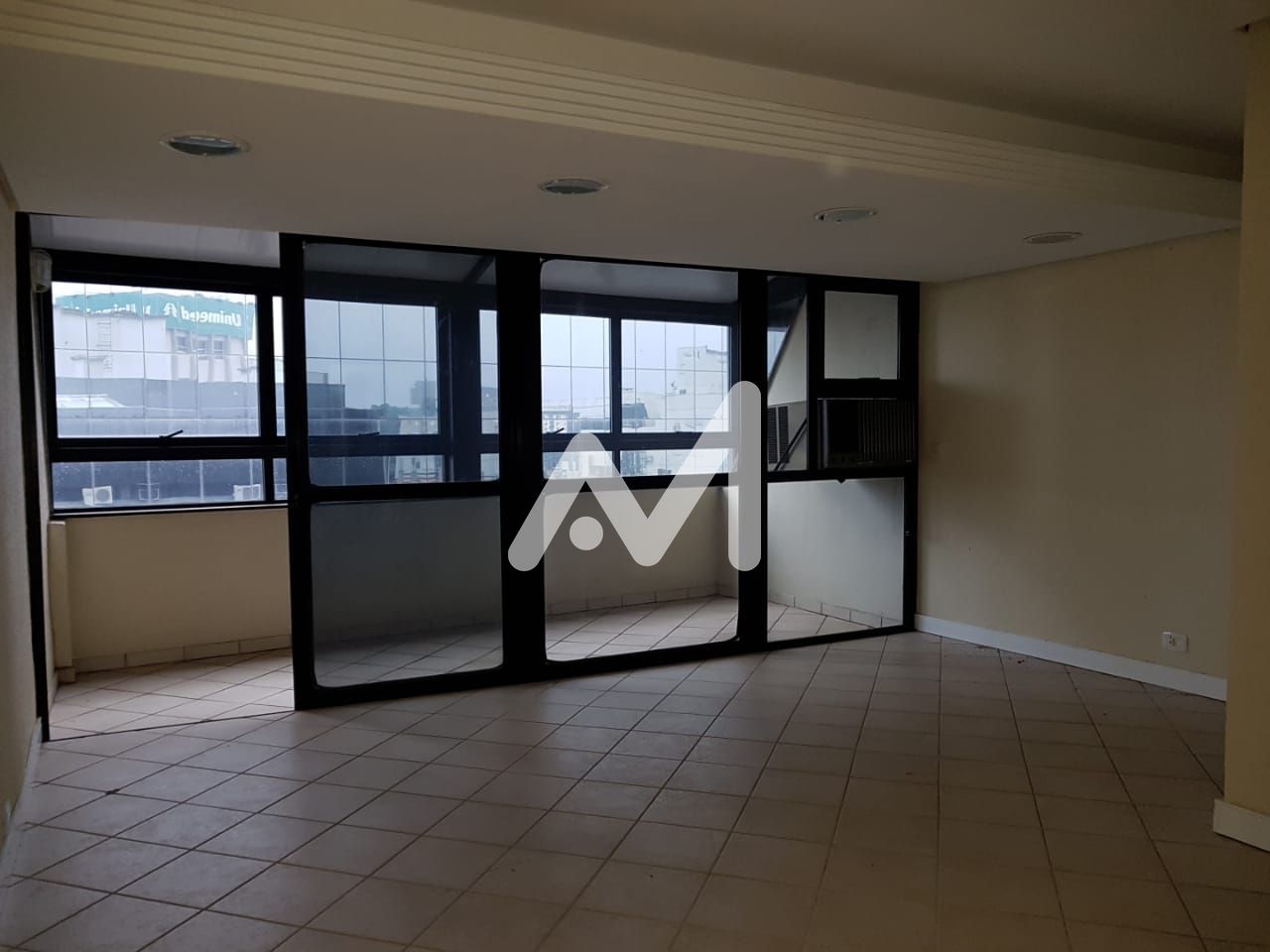 Sala Comercial com 35m² no bairro Centro em Lajeado para Comprar