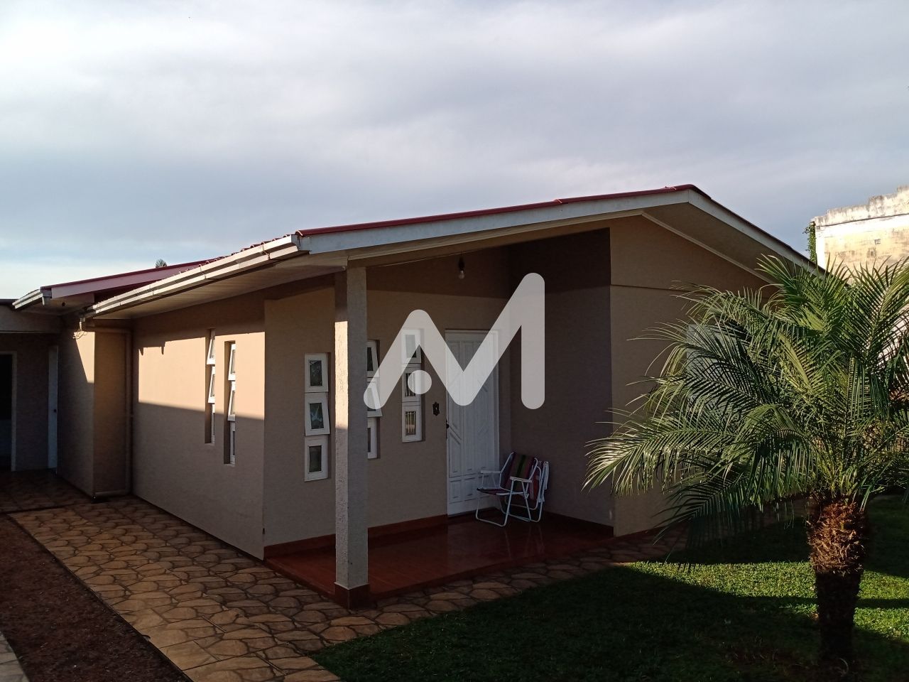 Casa com 130m² e 4 dormitórios no bairro Universitário em Lajeado para Comprar