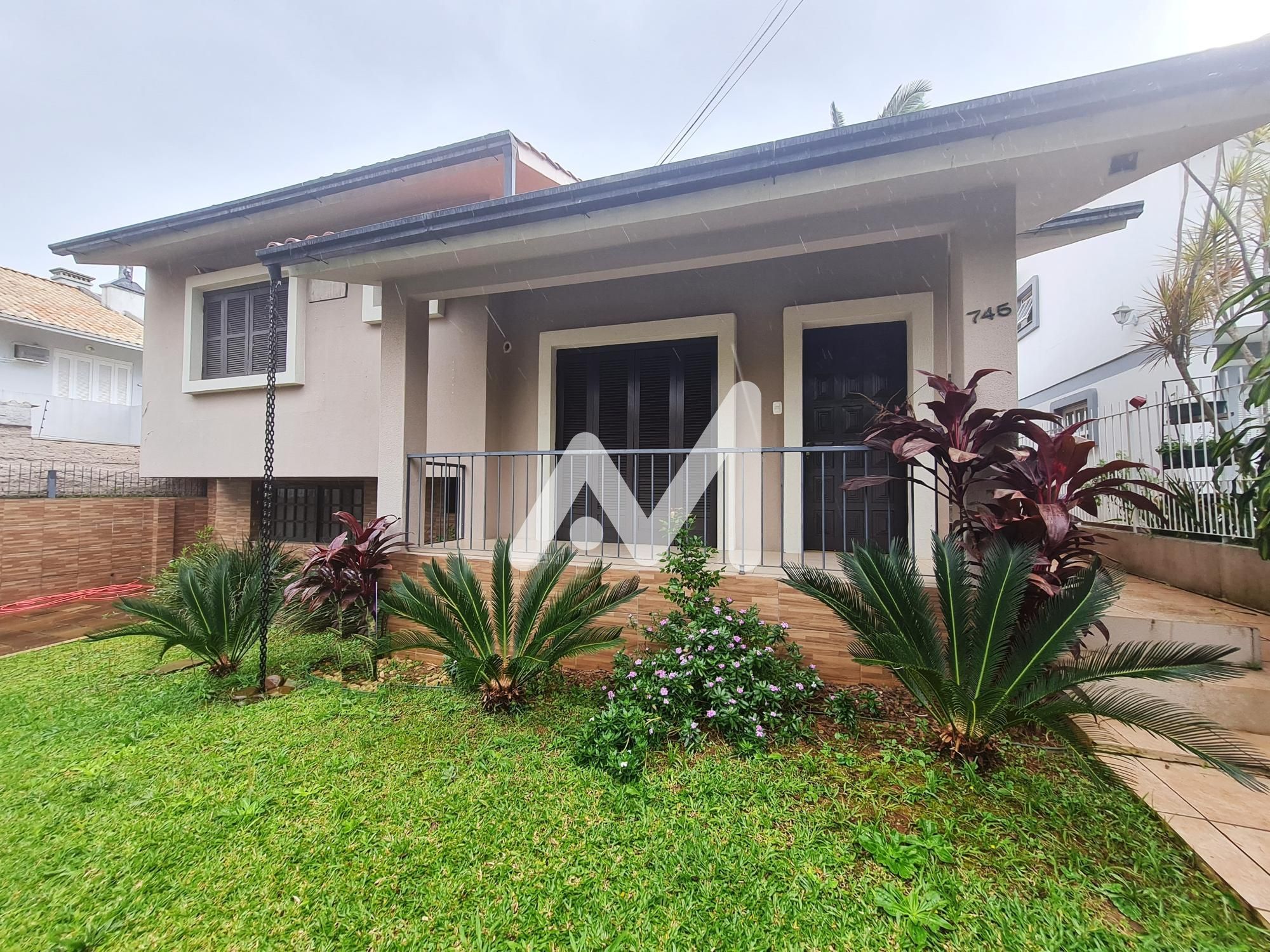 Casa com 300m² e 3 dormitórios no bairro Moinhos em Lajeado para Comprar ou Alugar