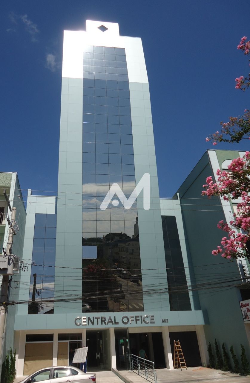 Sala Comercial com 45m² no bairro Centro em Lajeado para Comprar ou Alugar