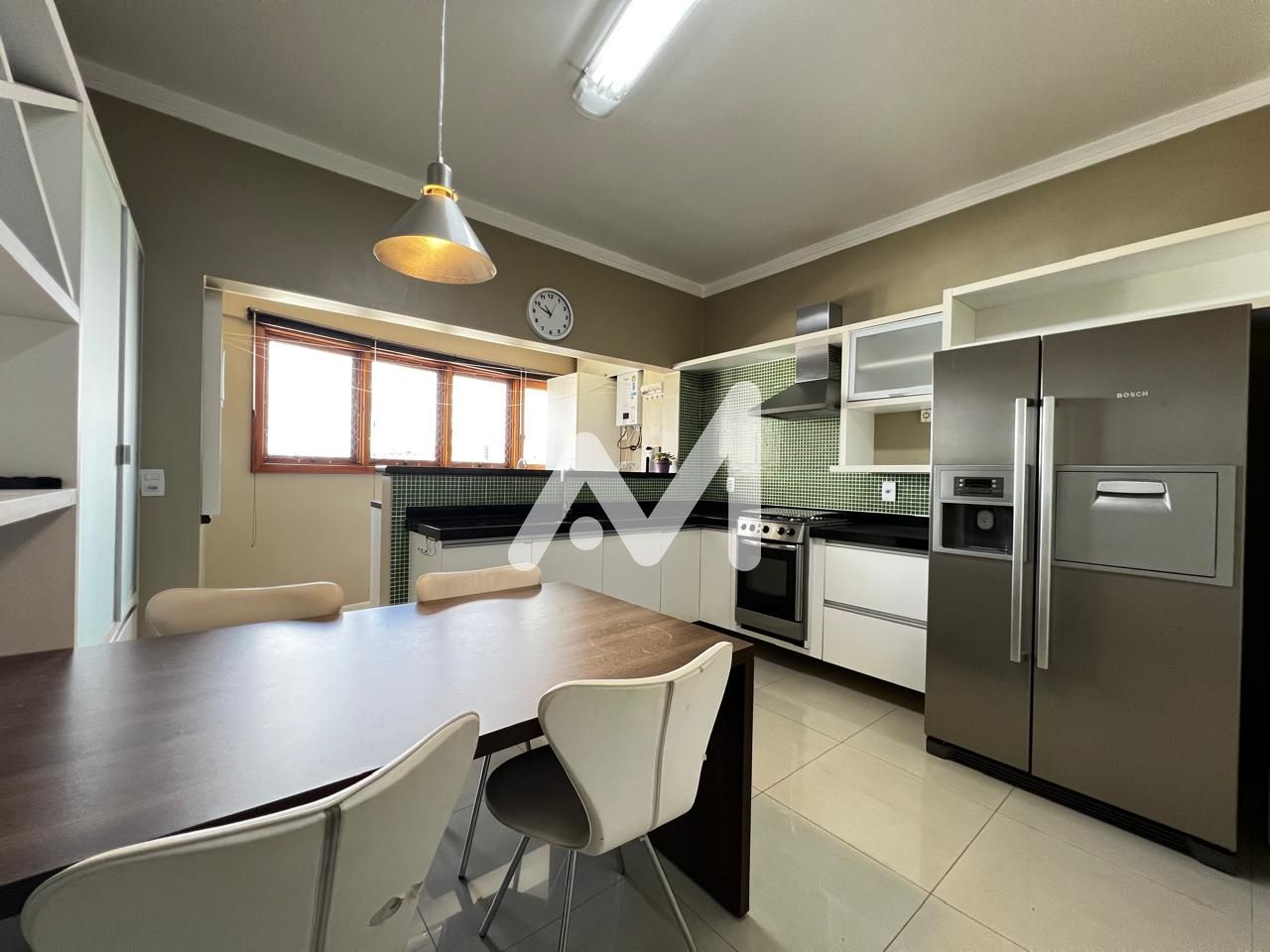 Apartamento com 157m² e 3 dormitórios no bairro Centro em Lajeado para Comprar