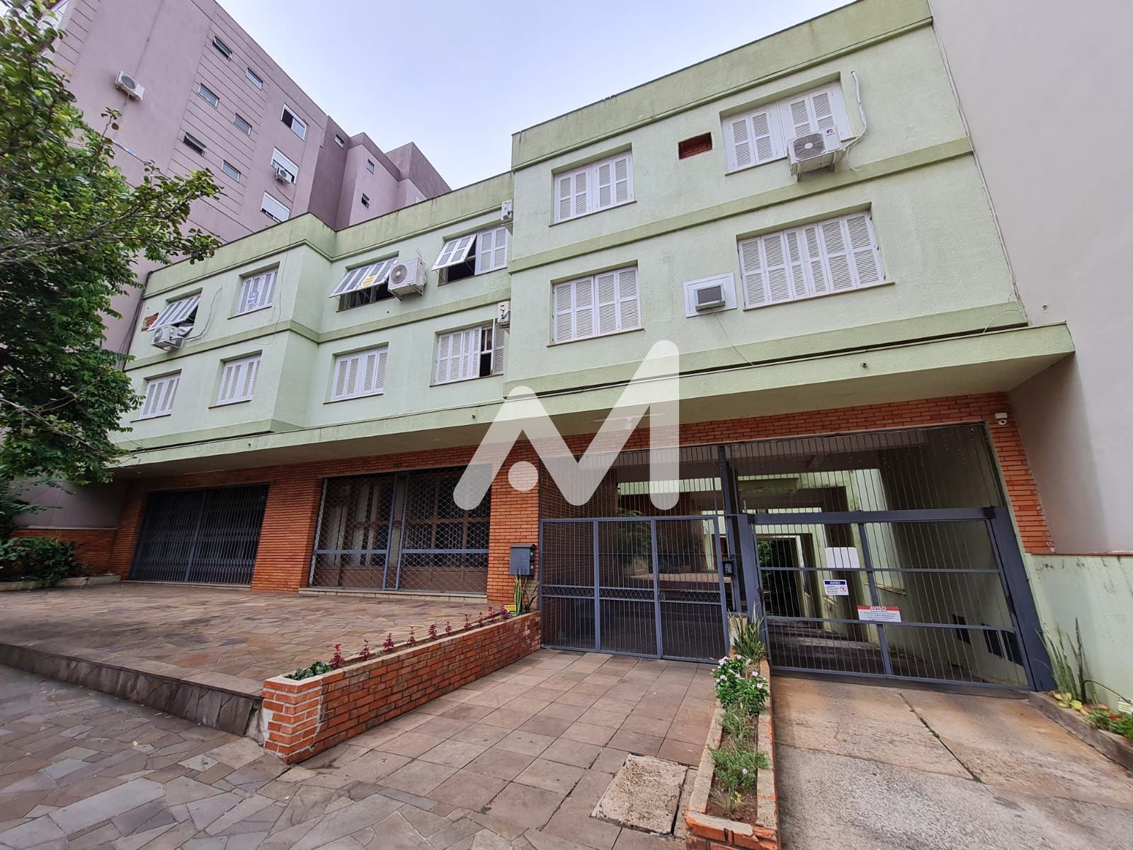 Apartamento com 84m² e 3 dormitórios no bairro Centro em Lajeado para Alugar
