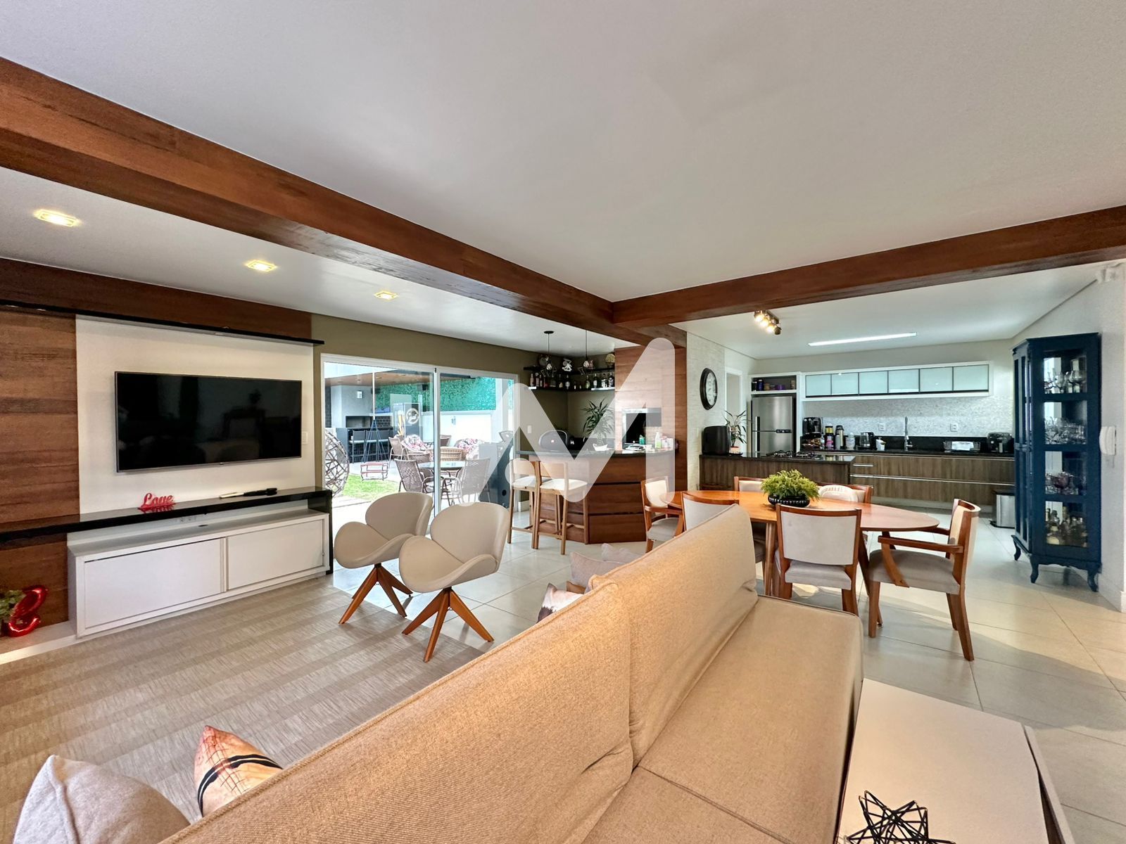 Casa com 297m² e 3 dormitórios no bairro Carneiros em Lajeado para Comprar