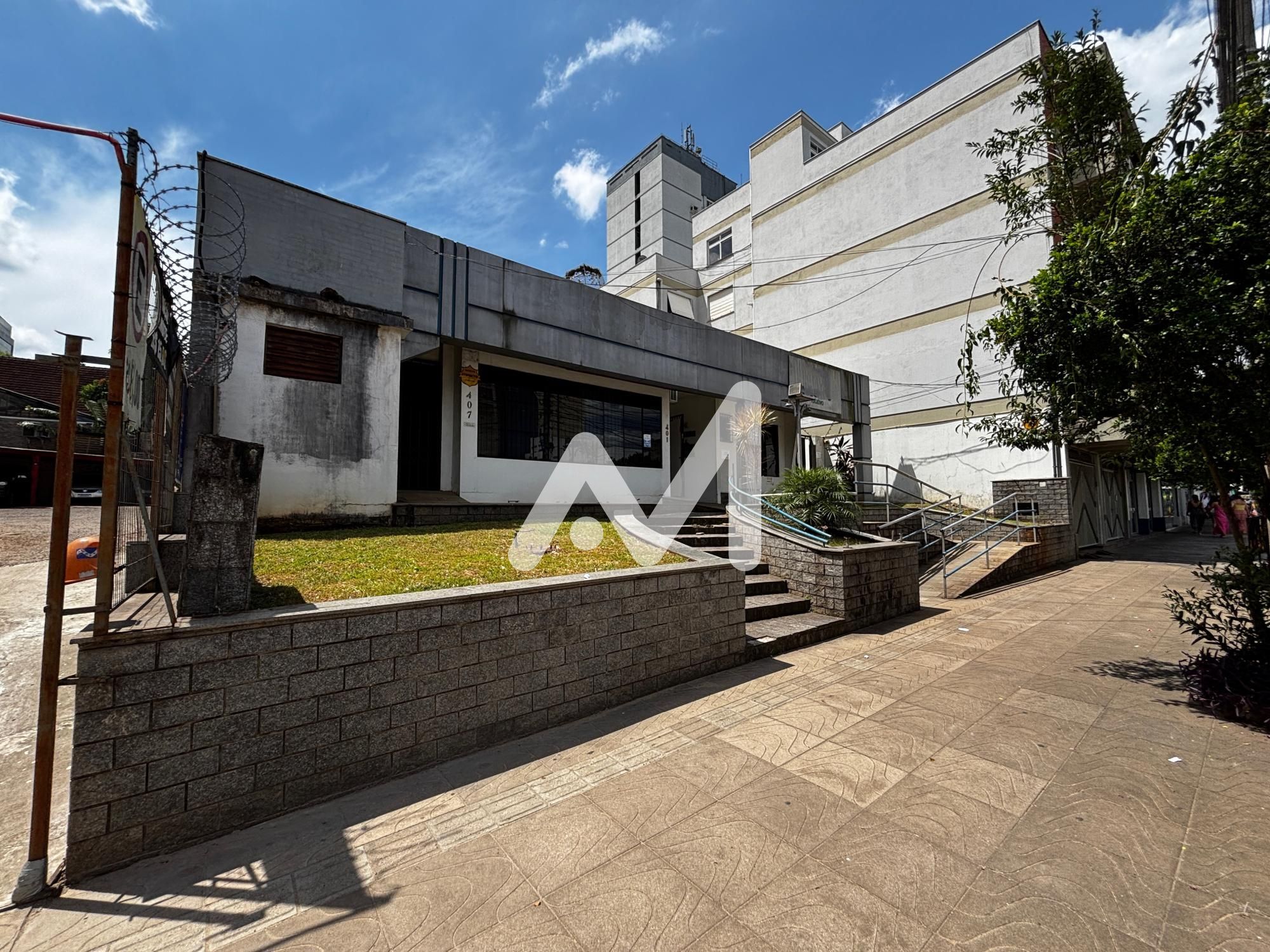 Terreno Comercial no bairro Centro em Lajeado para Comprar