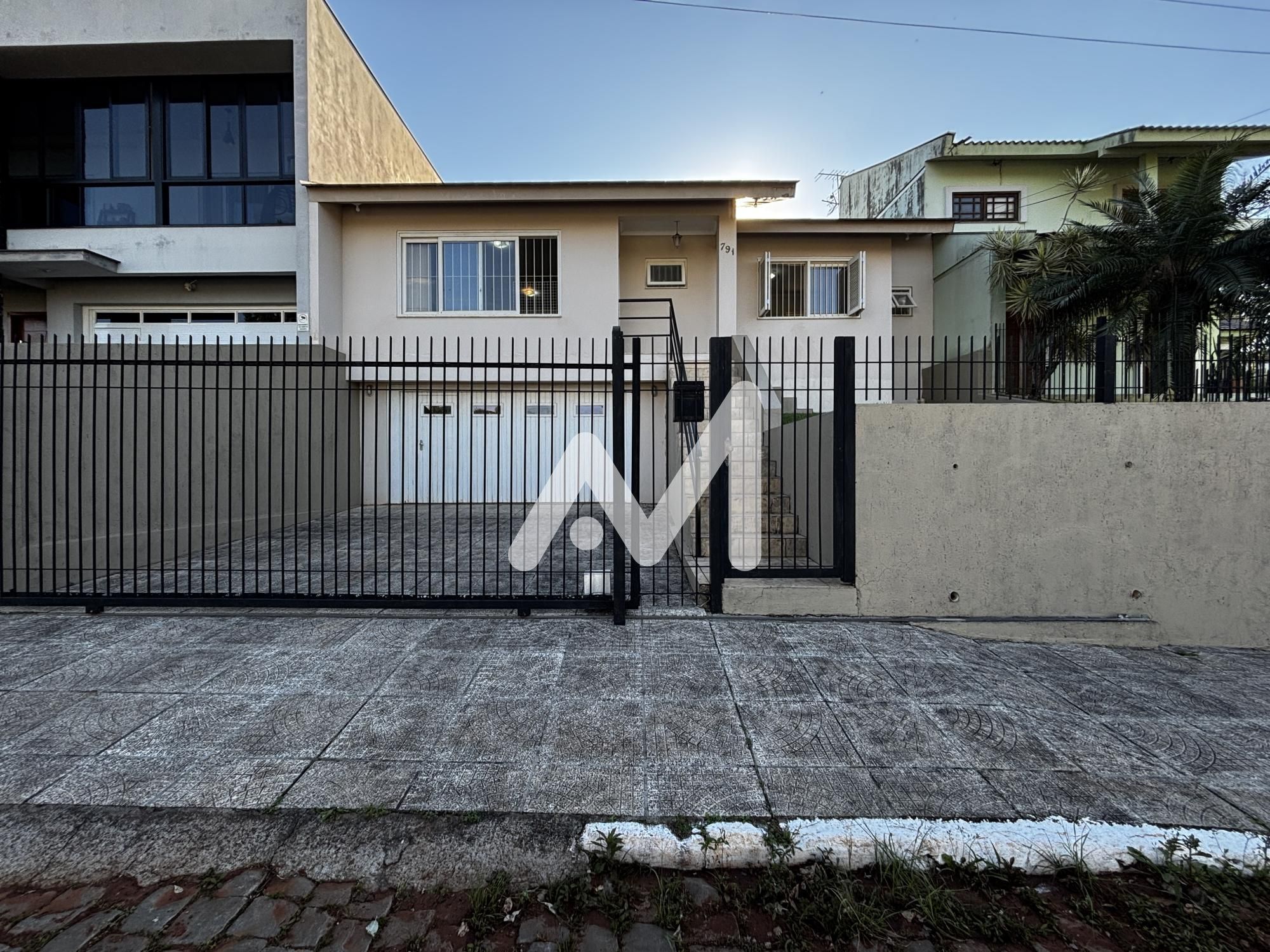 Casa com 140m² e 3 dormitórios no bairro Moinhos D'água em Lajeado para Comprar