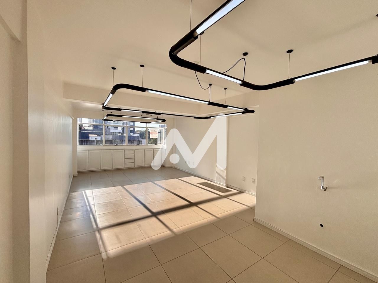Sala Comercial com 35m² no bairro Centro em Lajeado para Alugar