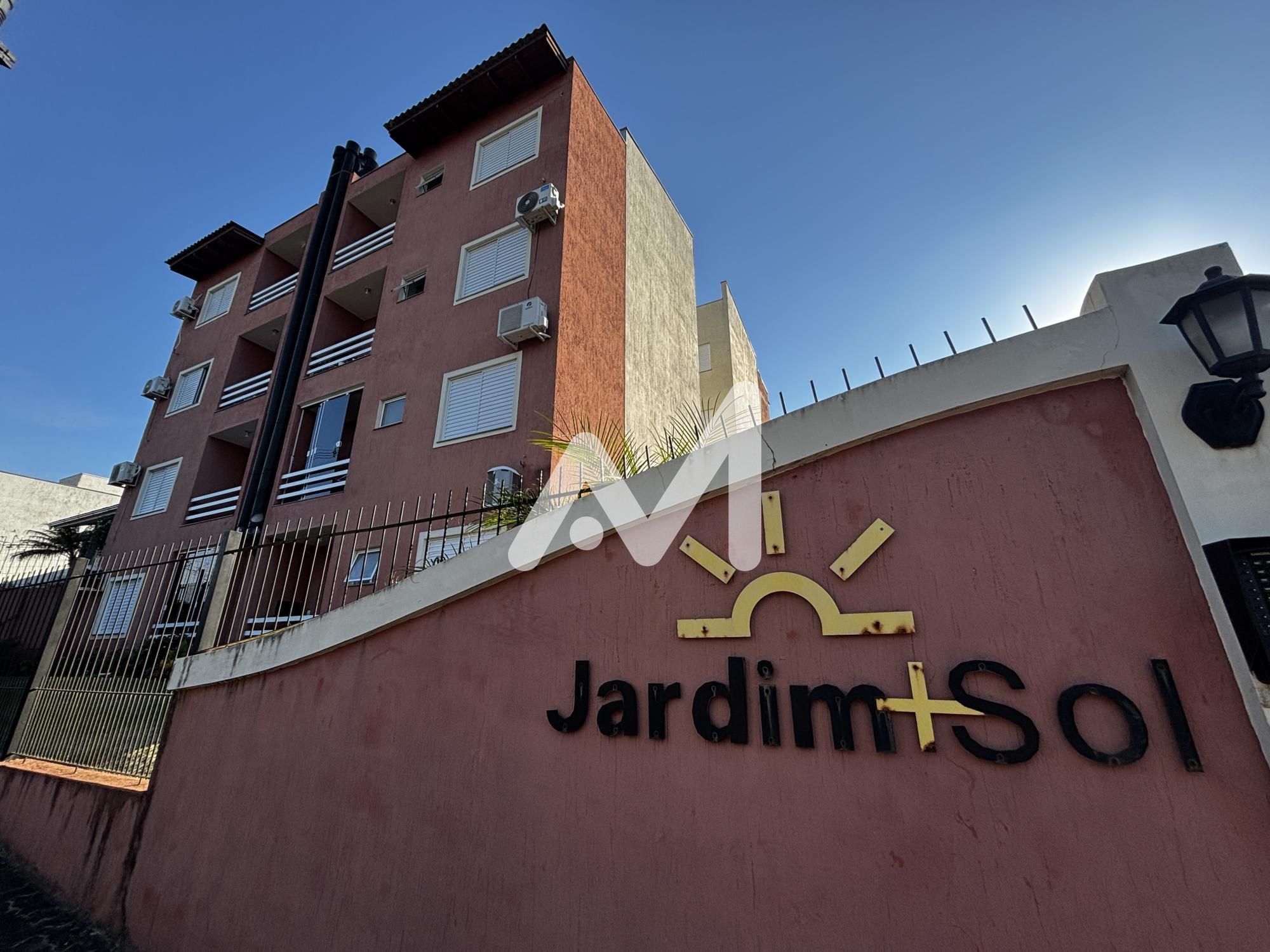 Apartamento com 55m² e 3 dormitórios no bairro Jardim do Cedro em Lajeado para Comprar