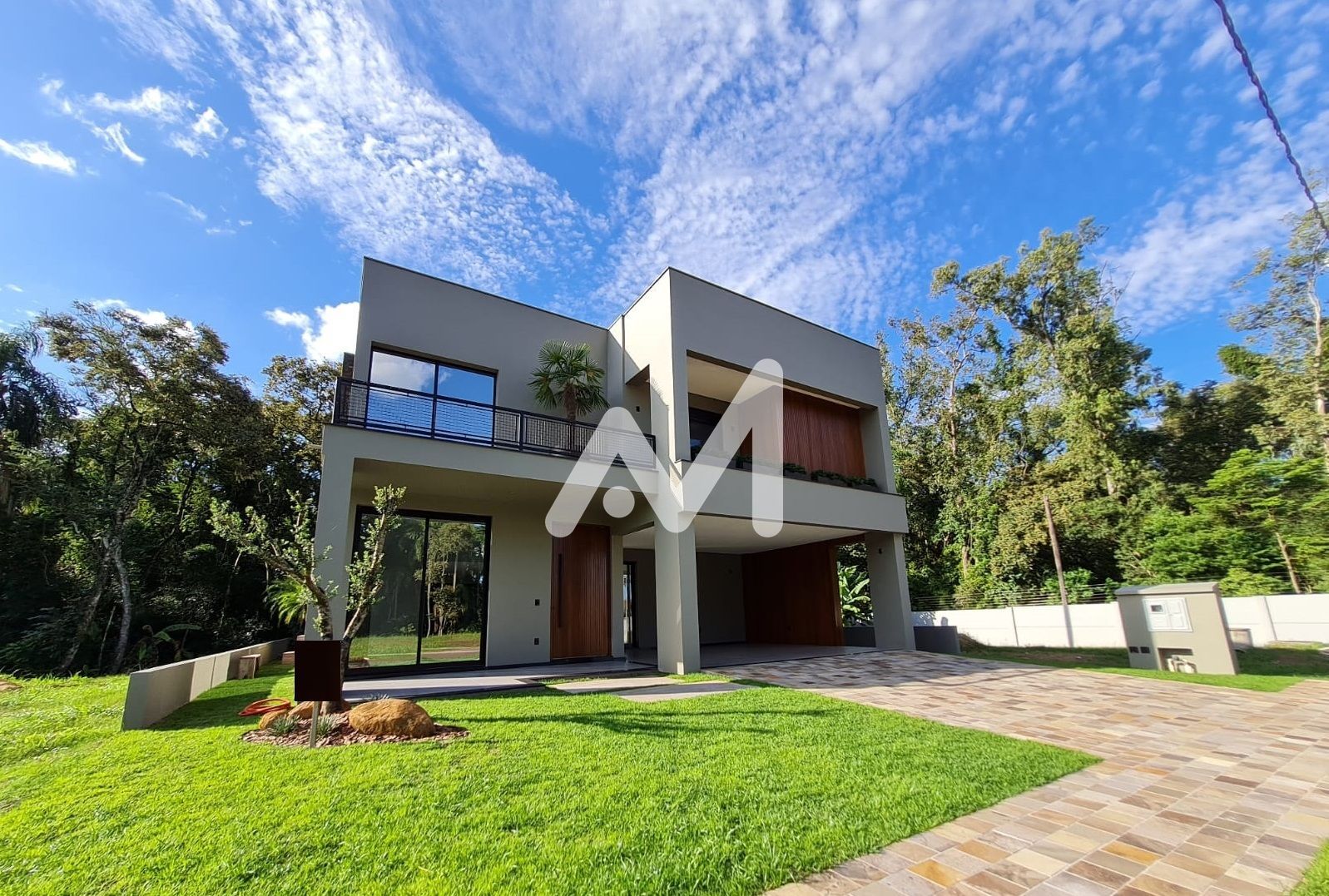 Casa de Condomínio e 4 dormitórios no bairro Conventos em Lajeado para Comprar