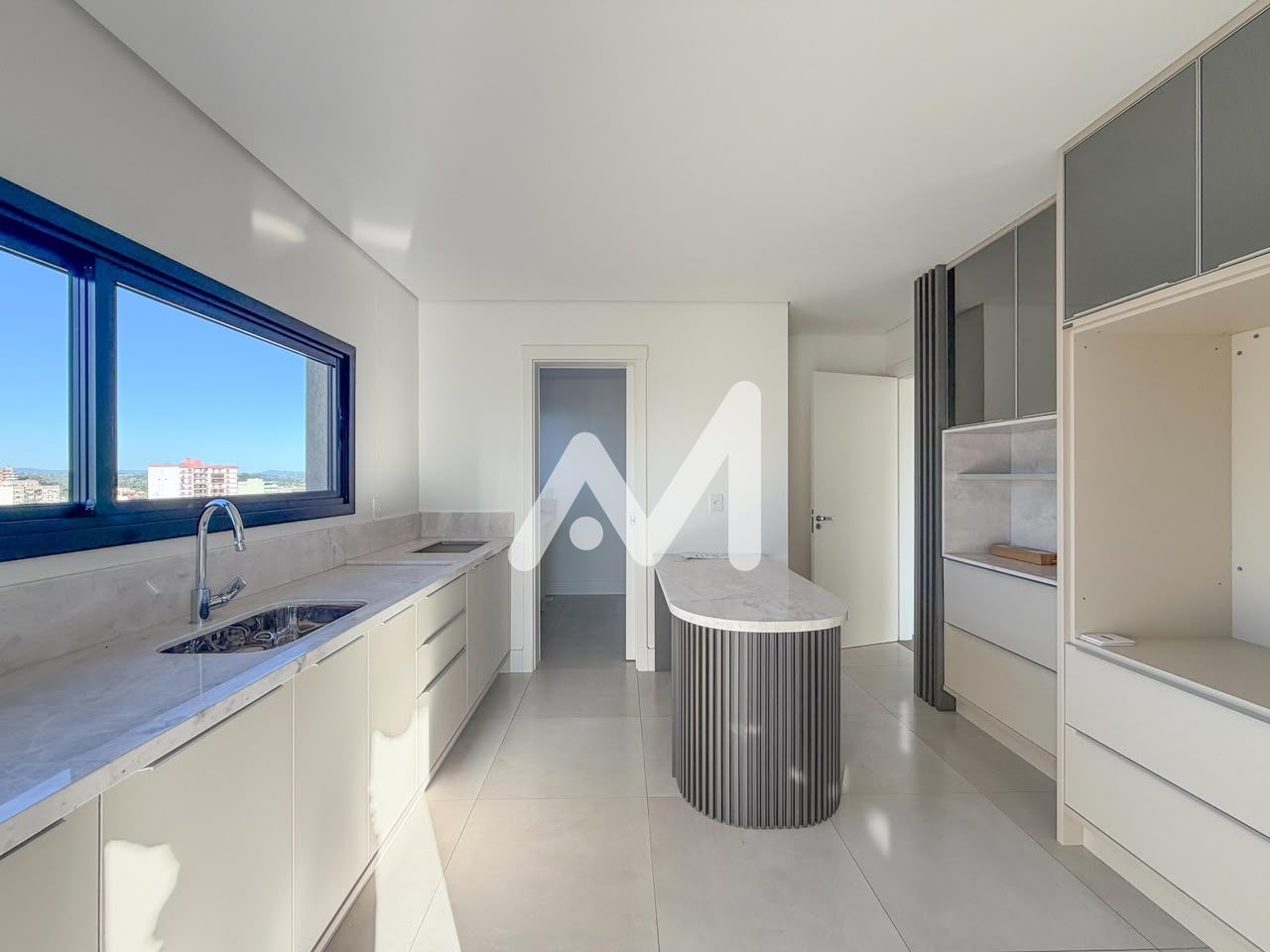 Apartamento com 166m² e 3 dormitórios no bairro Centro em Lajeado para Comprar